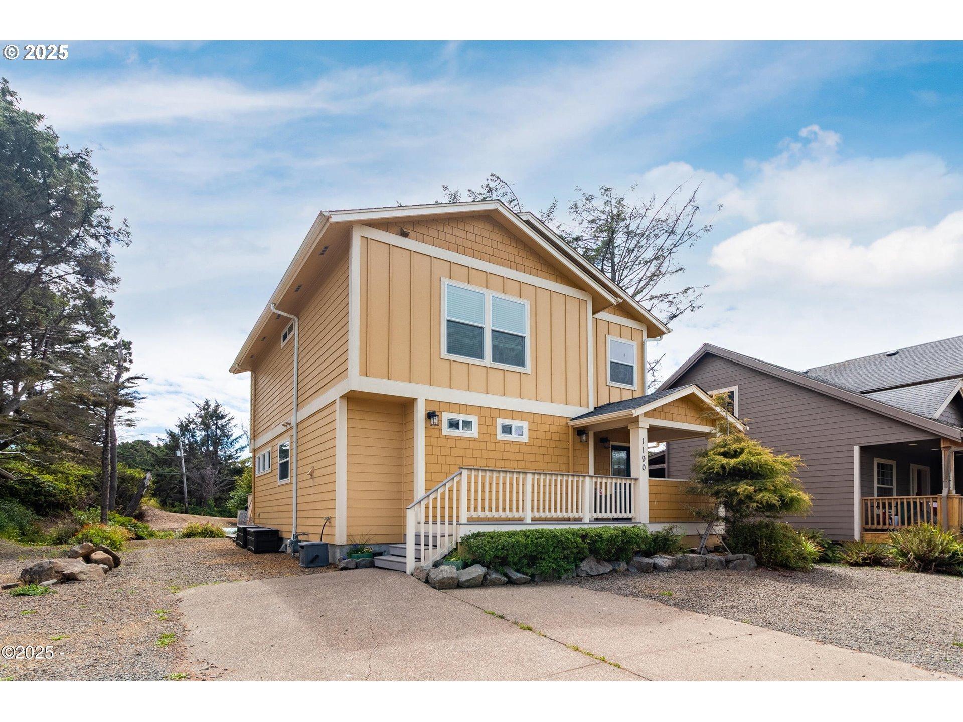Se 2nd Ct, Lincoln City, OR 97367