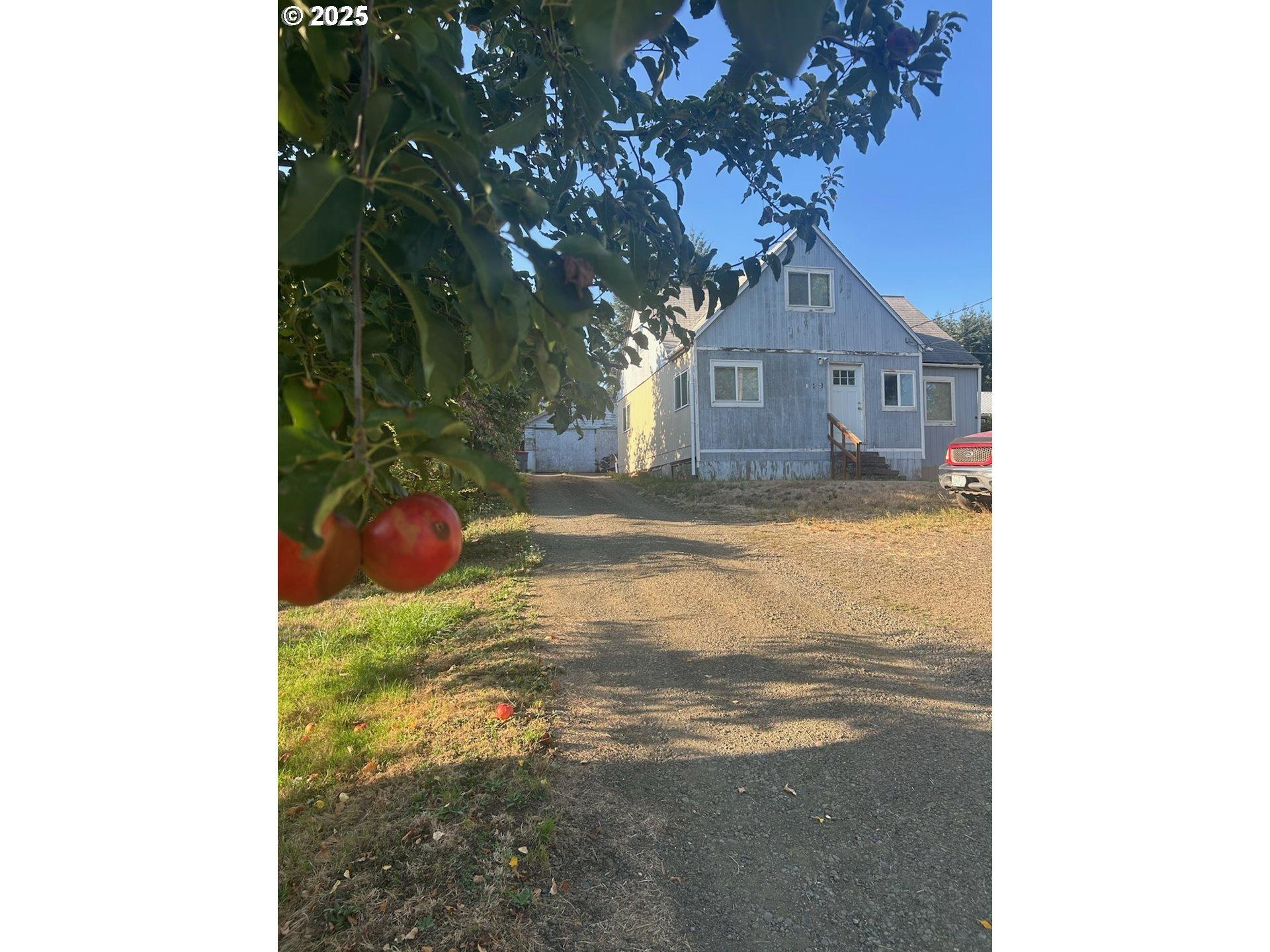 Ne 4th St, Willamina, OR 97396