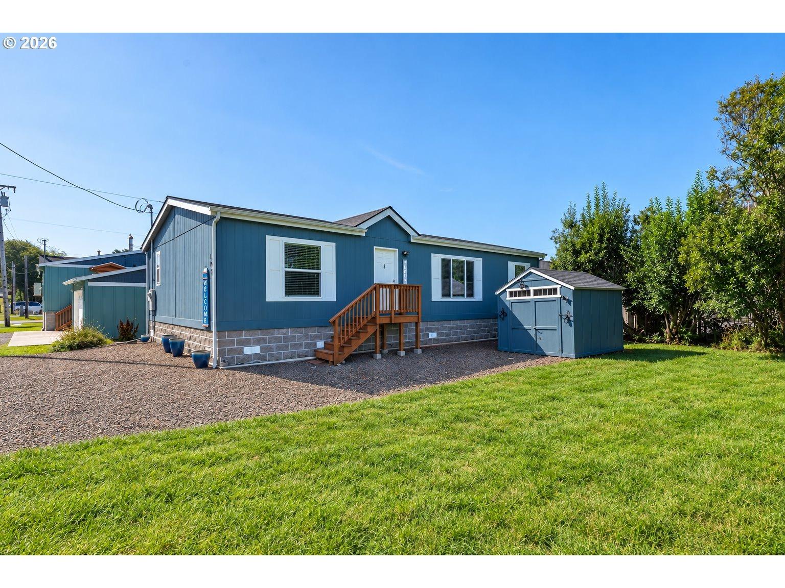 S Dolphin St, Rockaway Beach, OR 97136