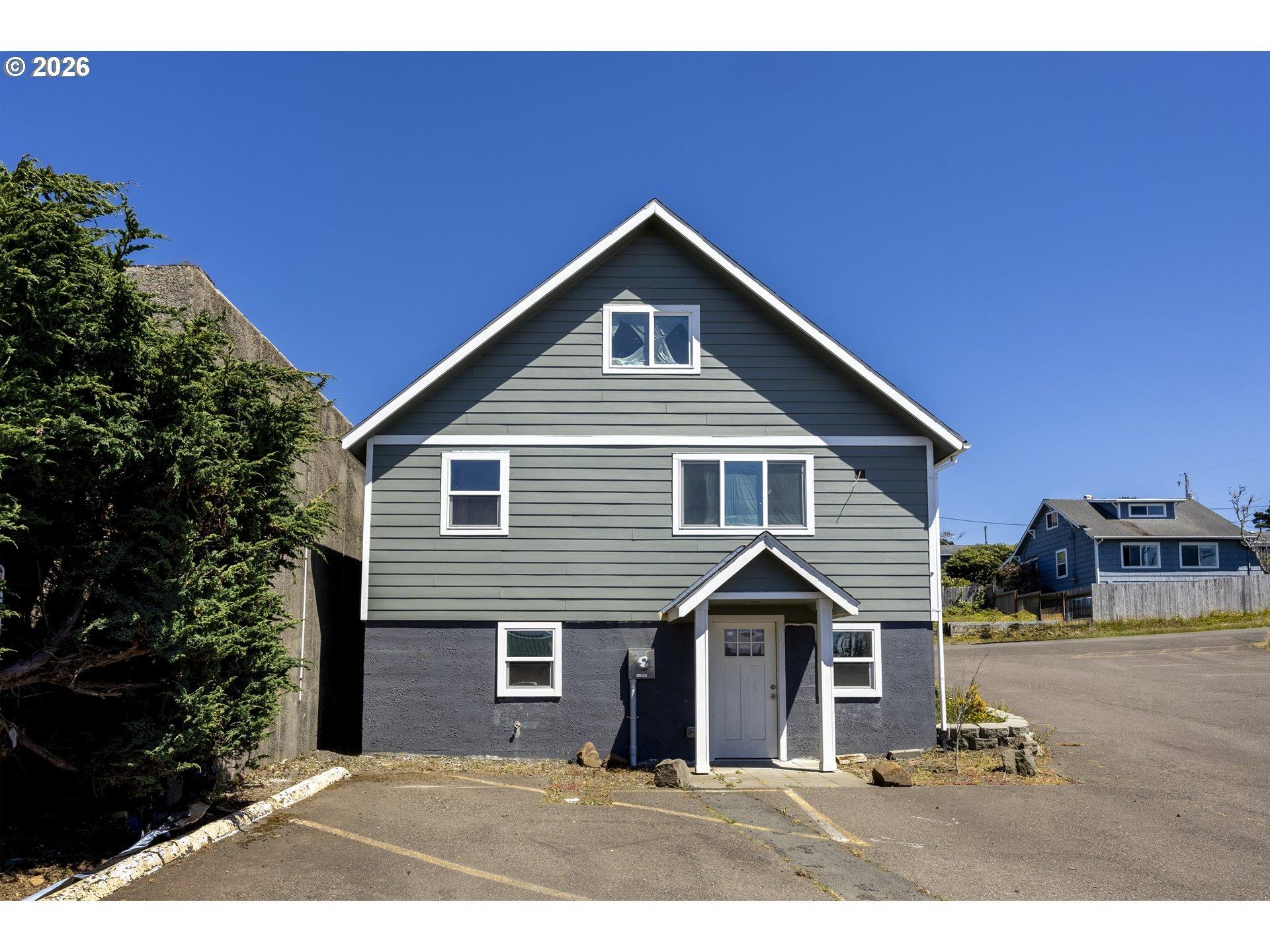 Ne Keel Ave, Lincoln City, OR 97367