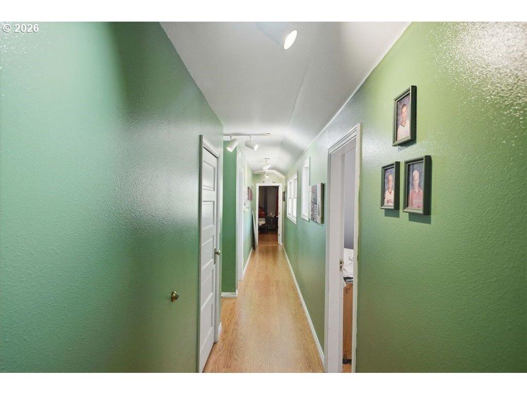 E 1st St, Coquille, OR 97423