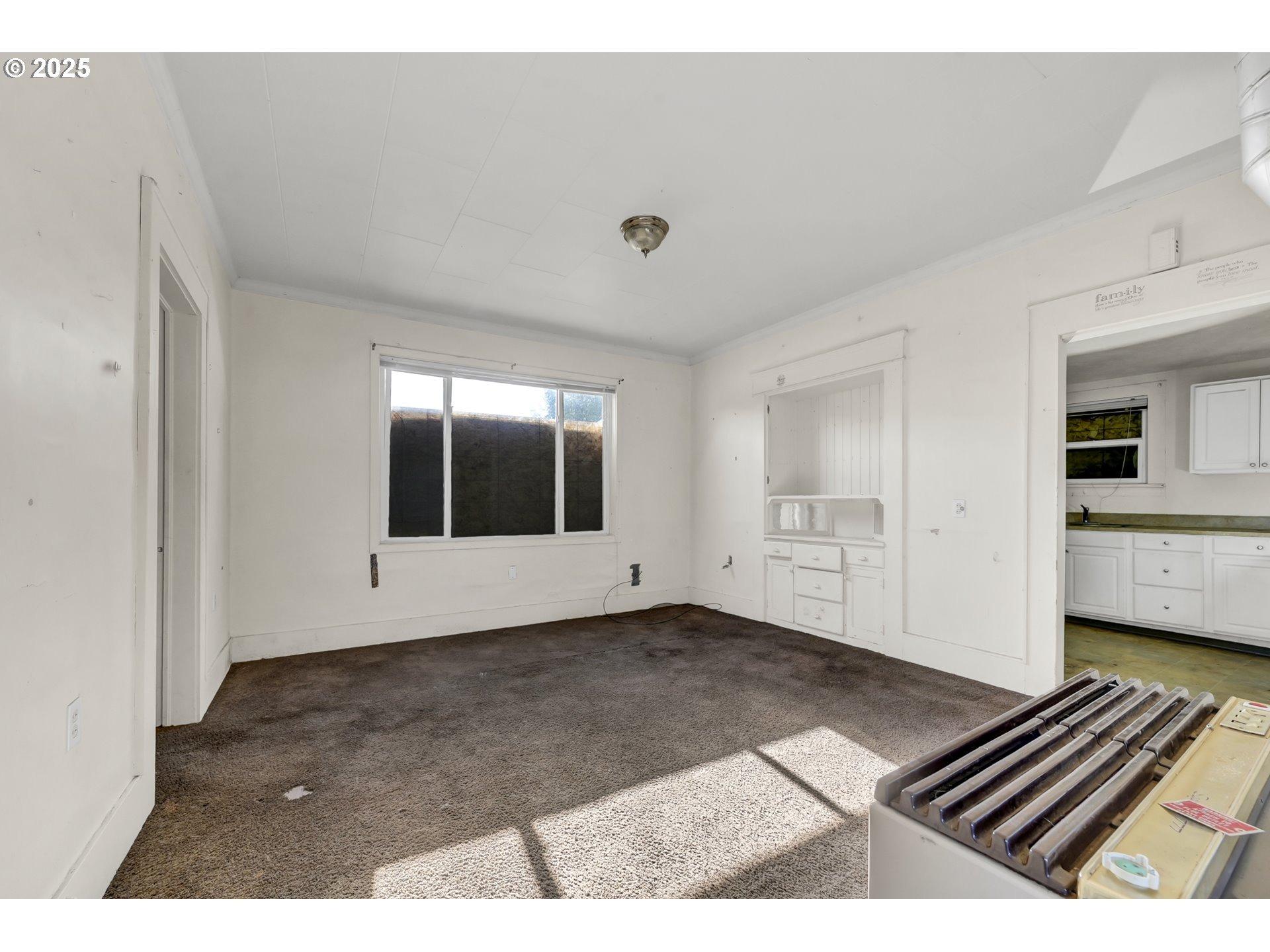 N Cleveland St, Eugene, OR 97402