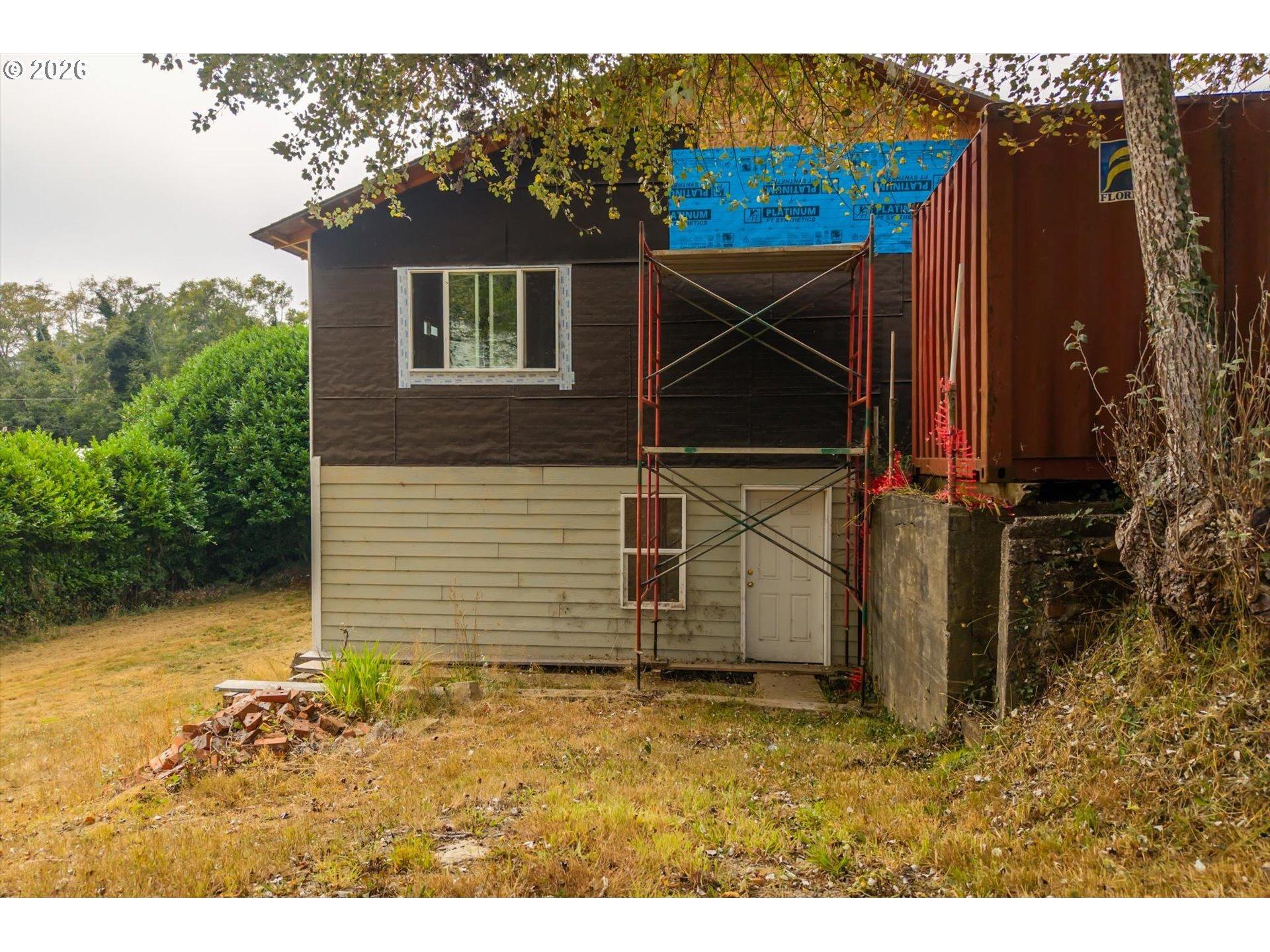 Yew Ave, Coos Bay, OR 97420