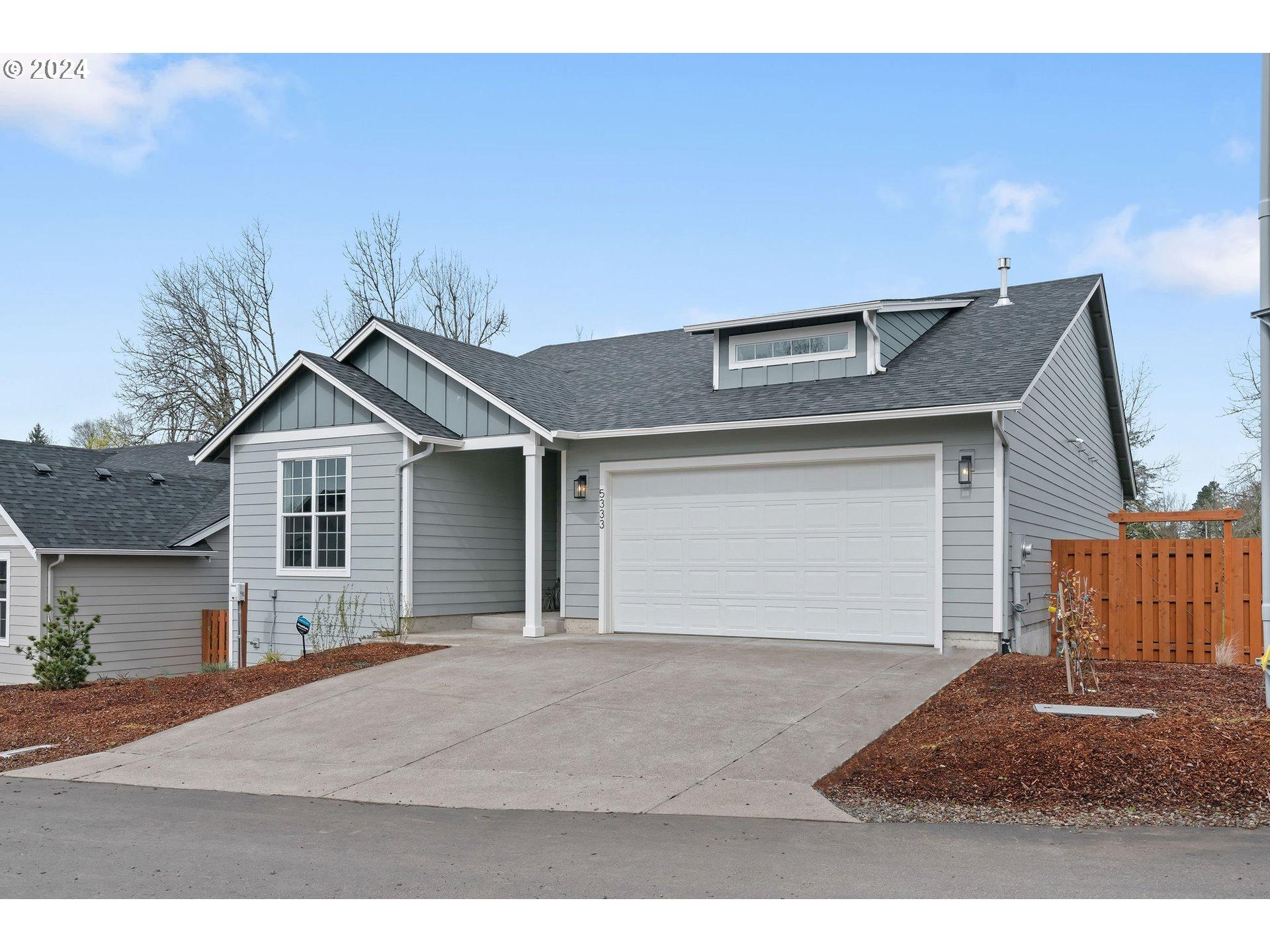 Glory Ct Ne, Salem, OR 97305