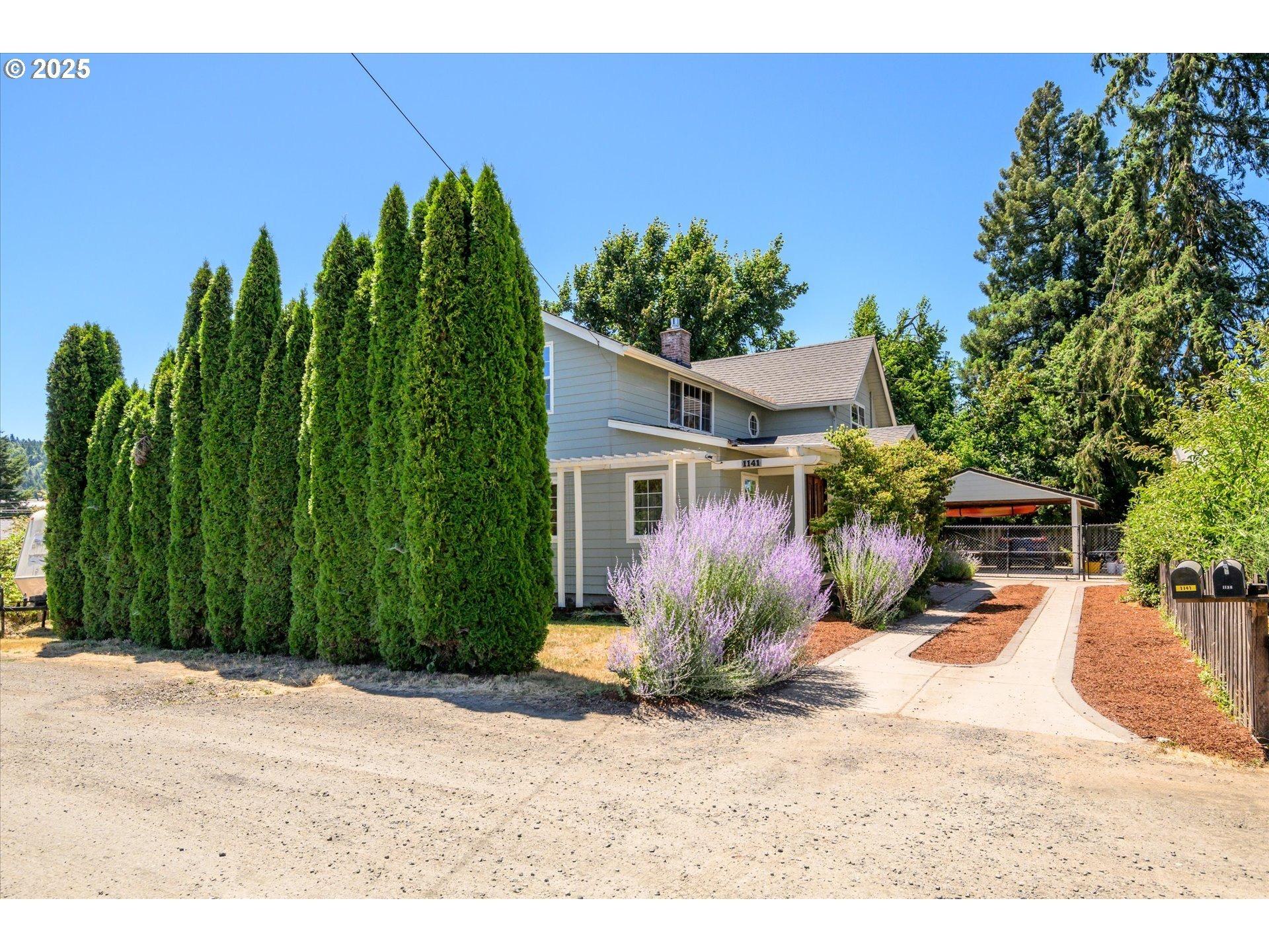 Thayer Ave, Cottage Grove, OR 97424