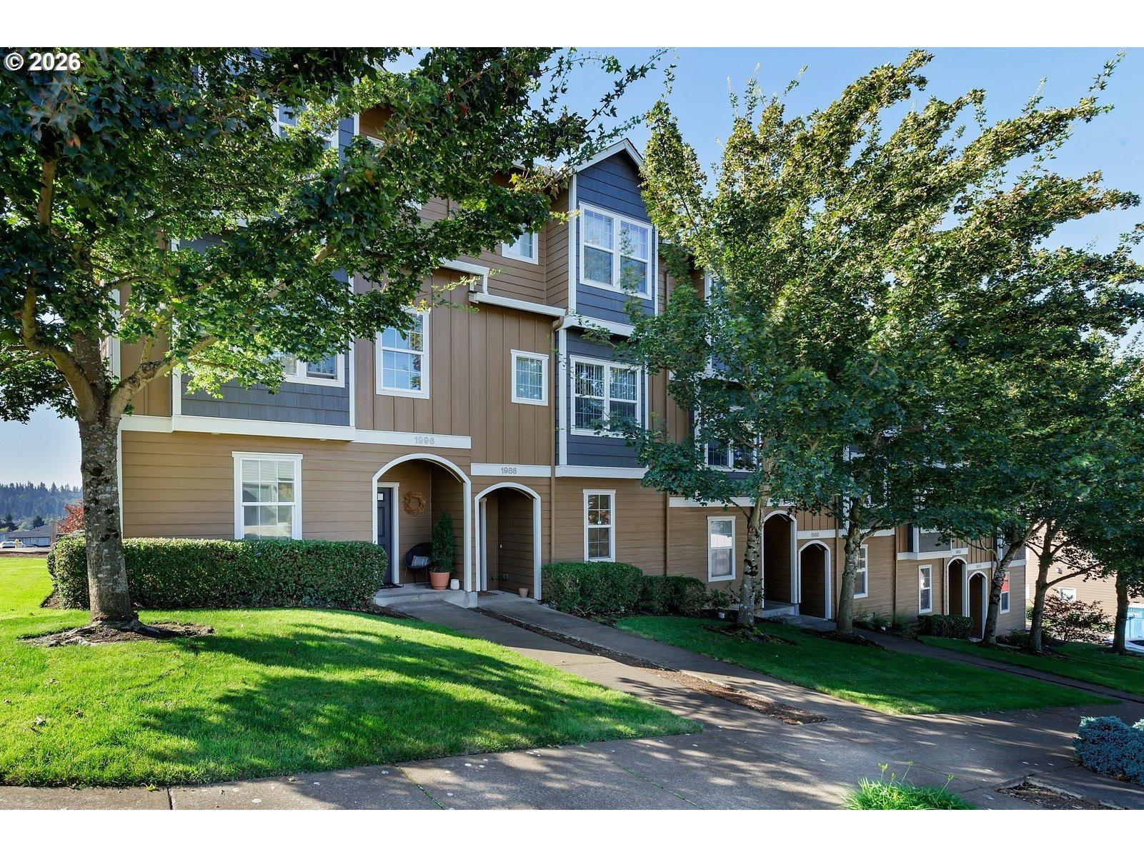 Hawksview Ave Se, Salem, OR 97306