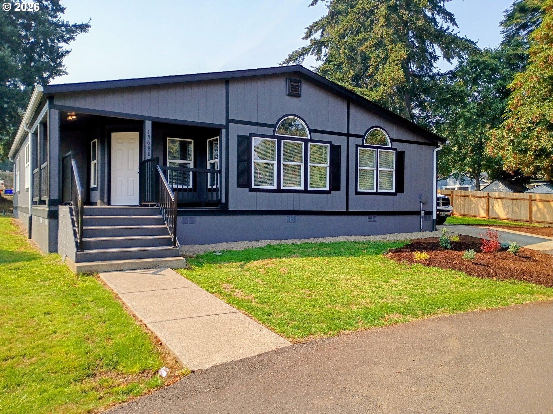 S Tall Timber Ln, Molalla, OR 97038