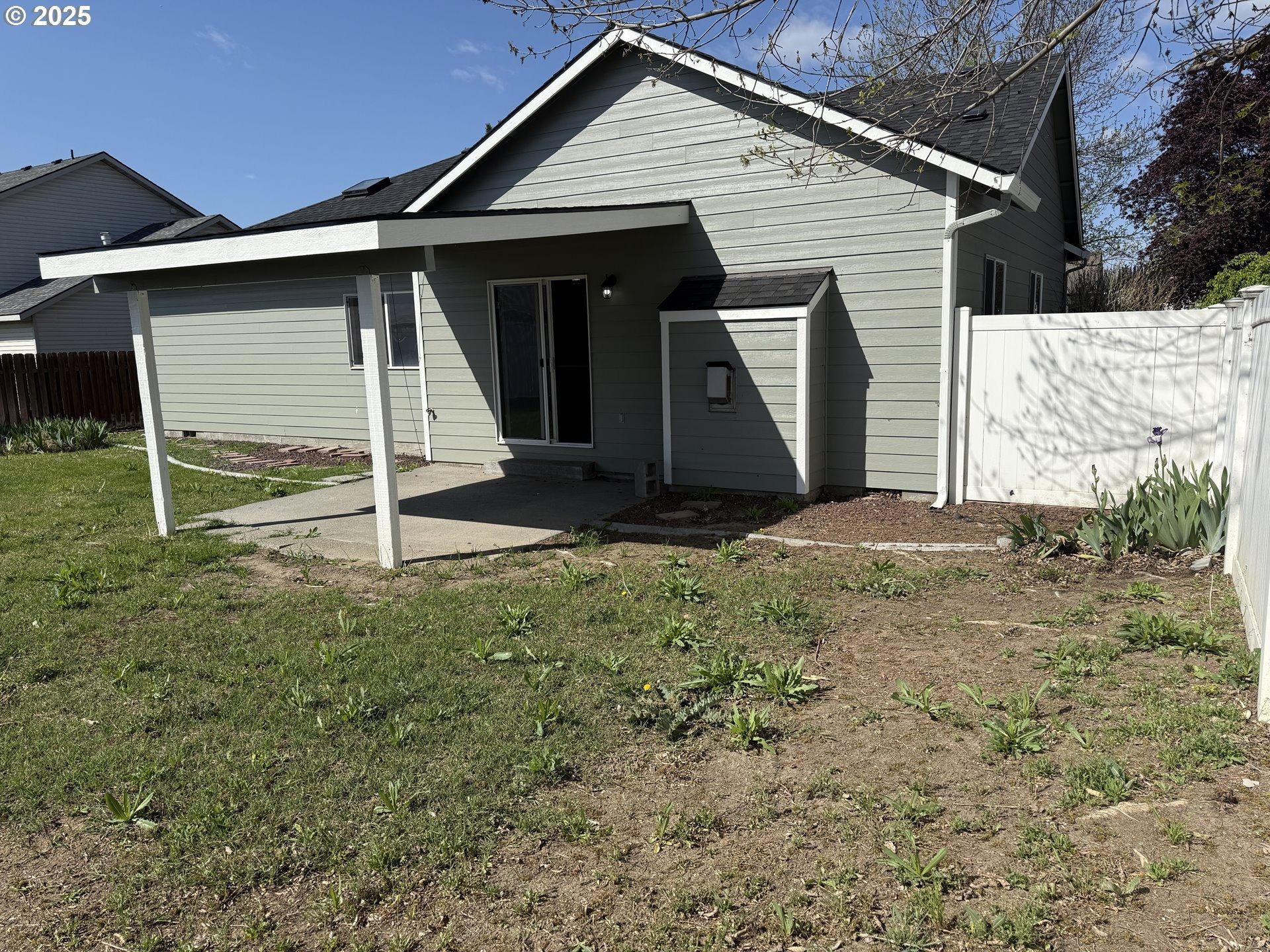 Ne 11th Pl, Hermiston, OR 97838