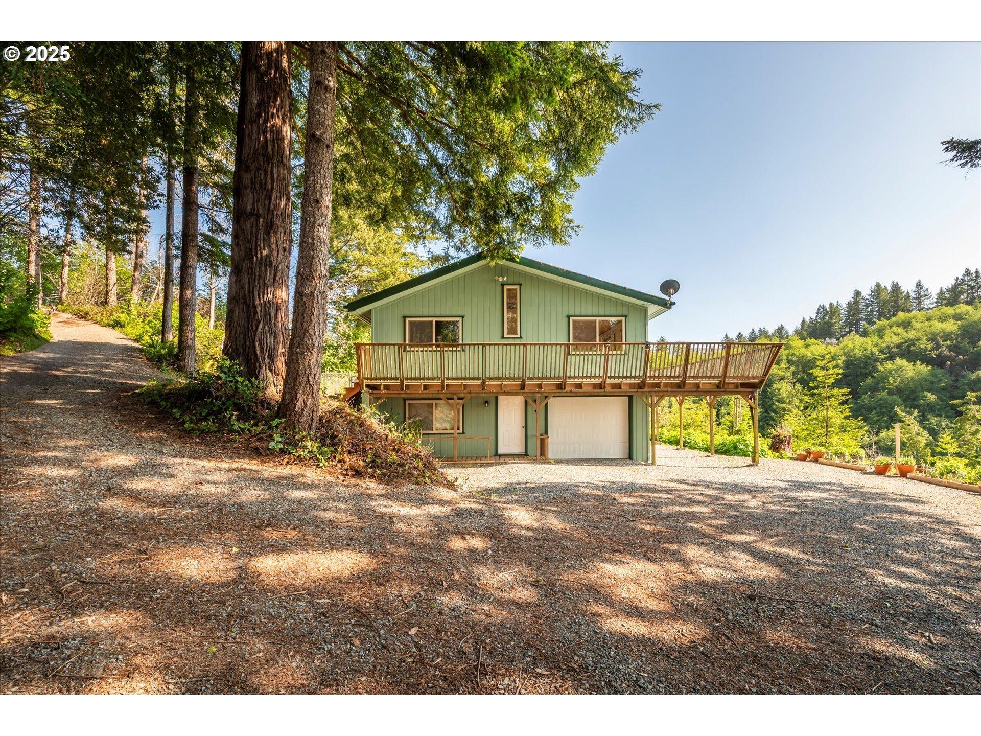 Wildwood Rd, Brookings, OR 97415