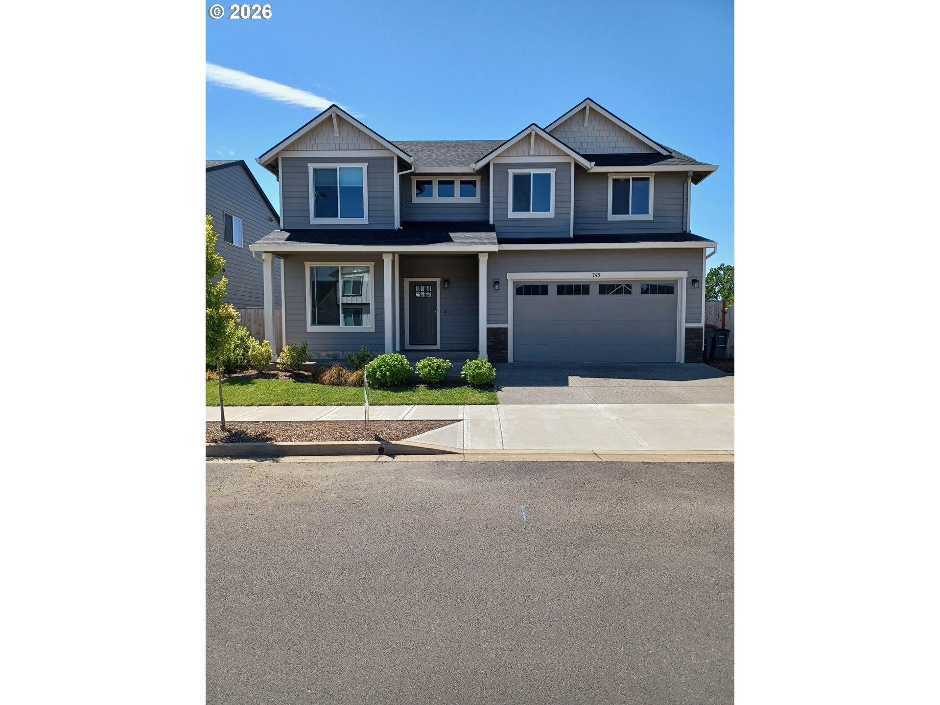 E Wilson St, Carlton, OR 97111