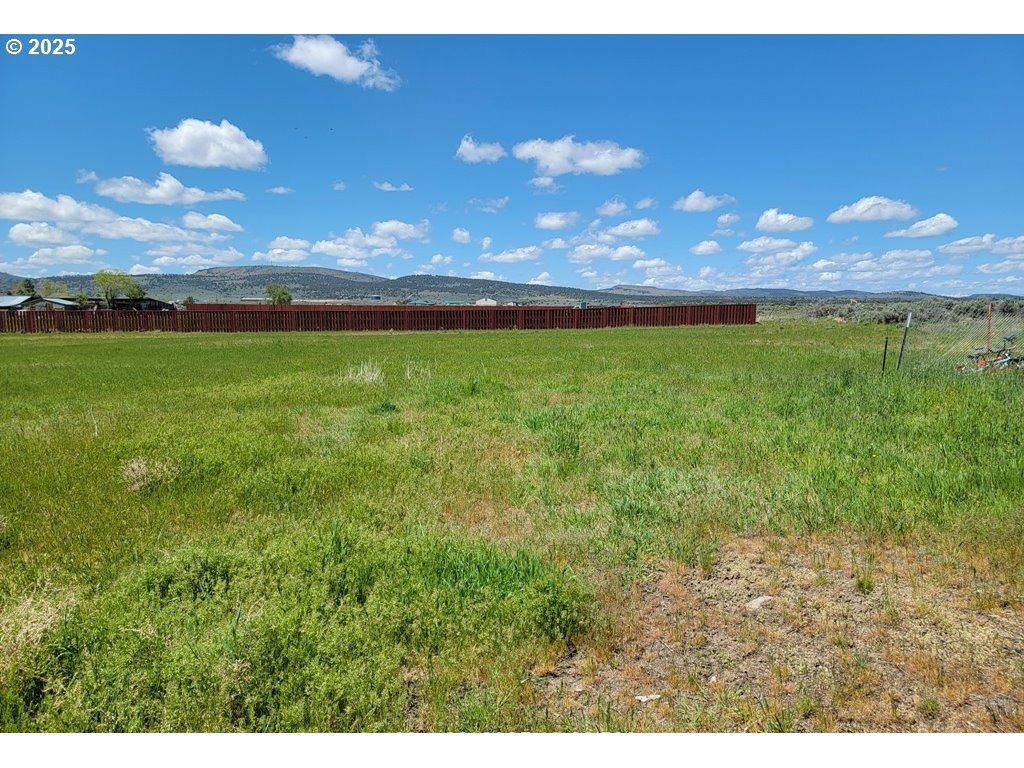N Harney Ave, Burns, OR 97720