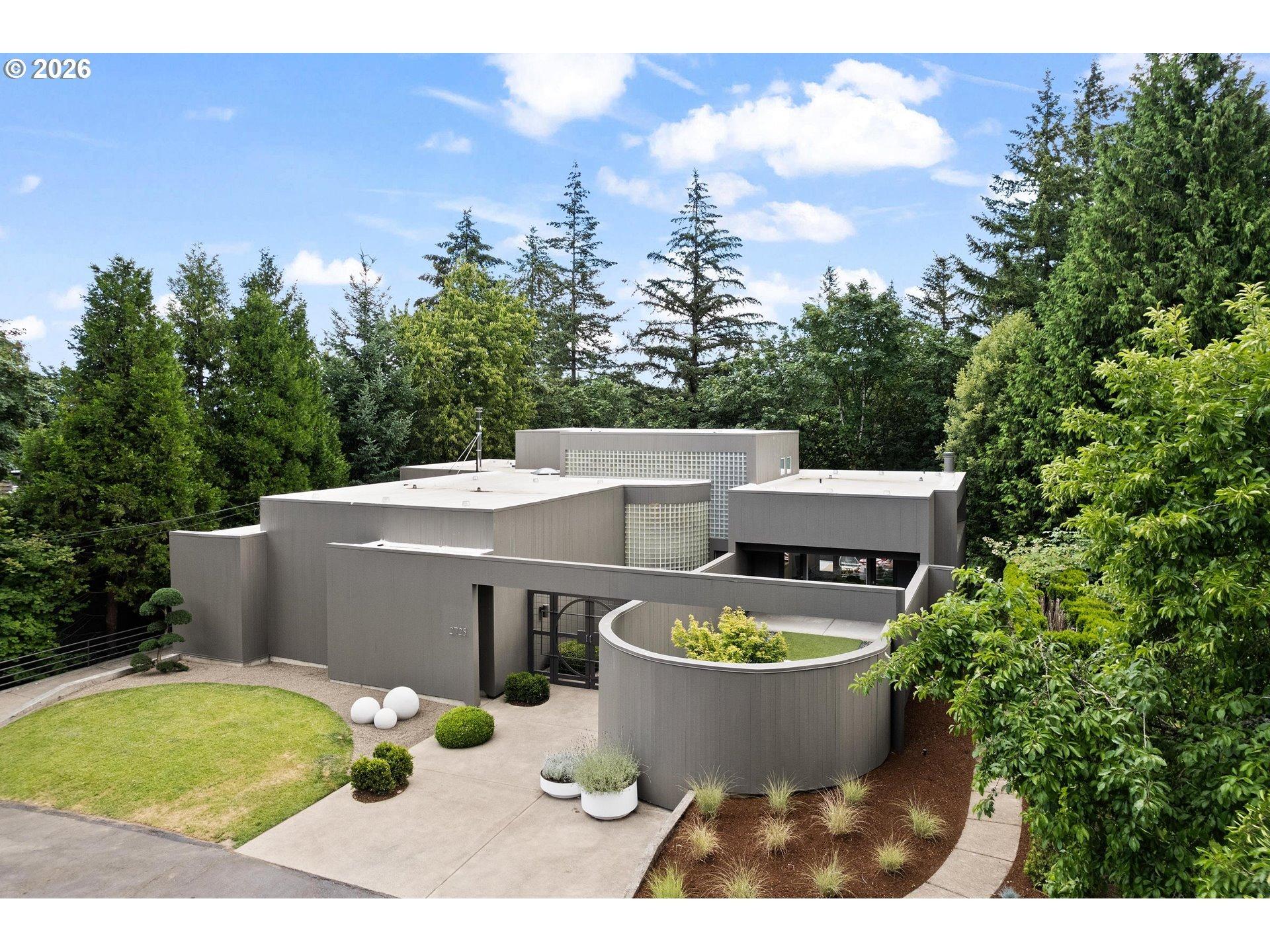 Sw Sherwood Dr, Portland, OR 97201
