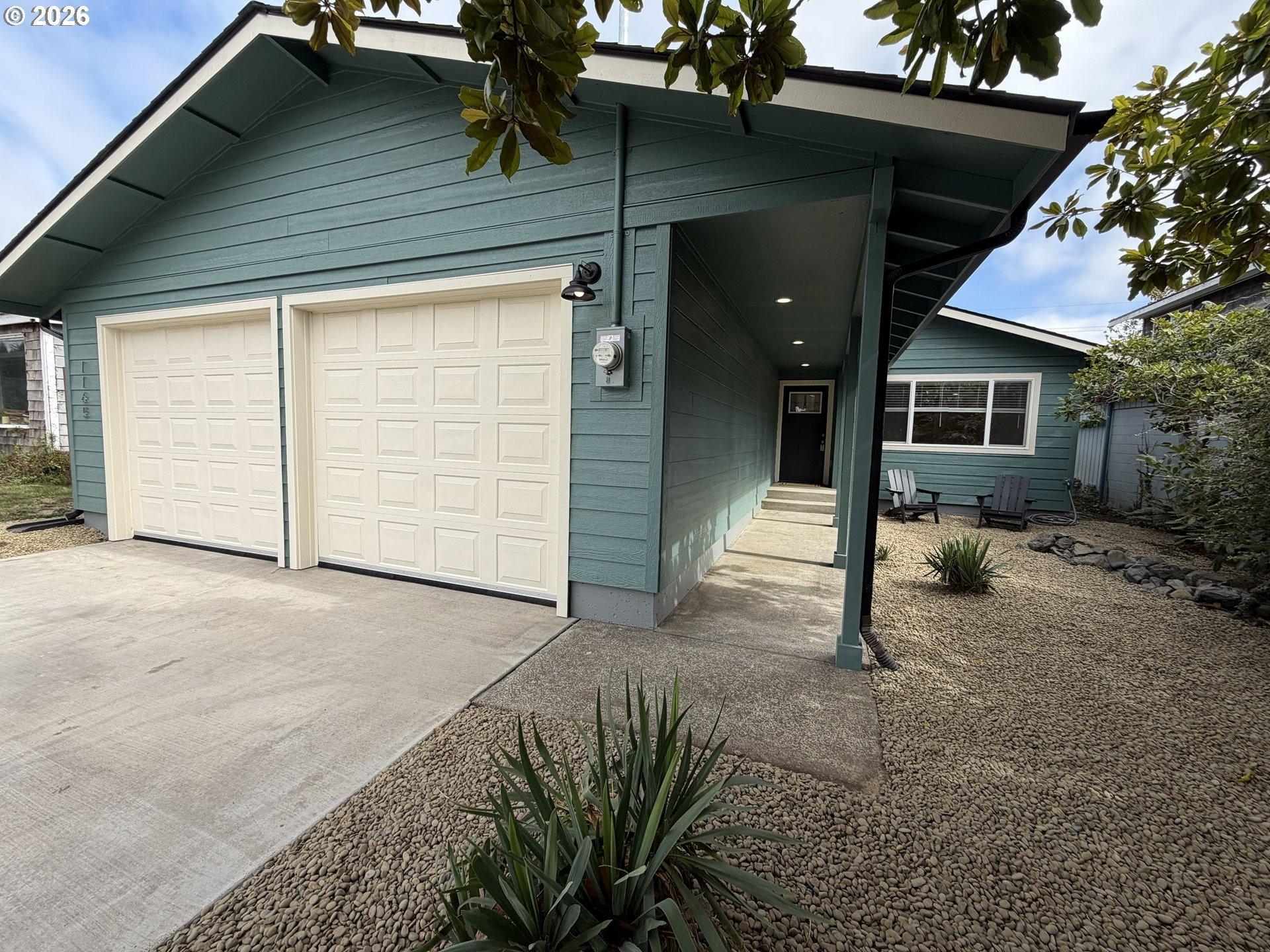 Ne Broadway St, Waldport, OR 97394