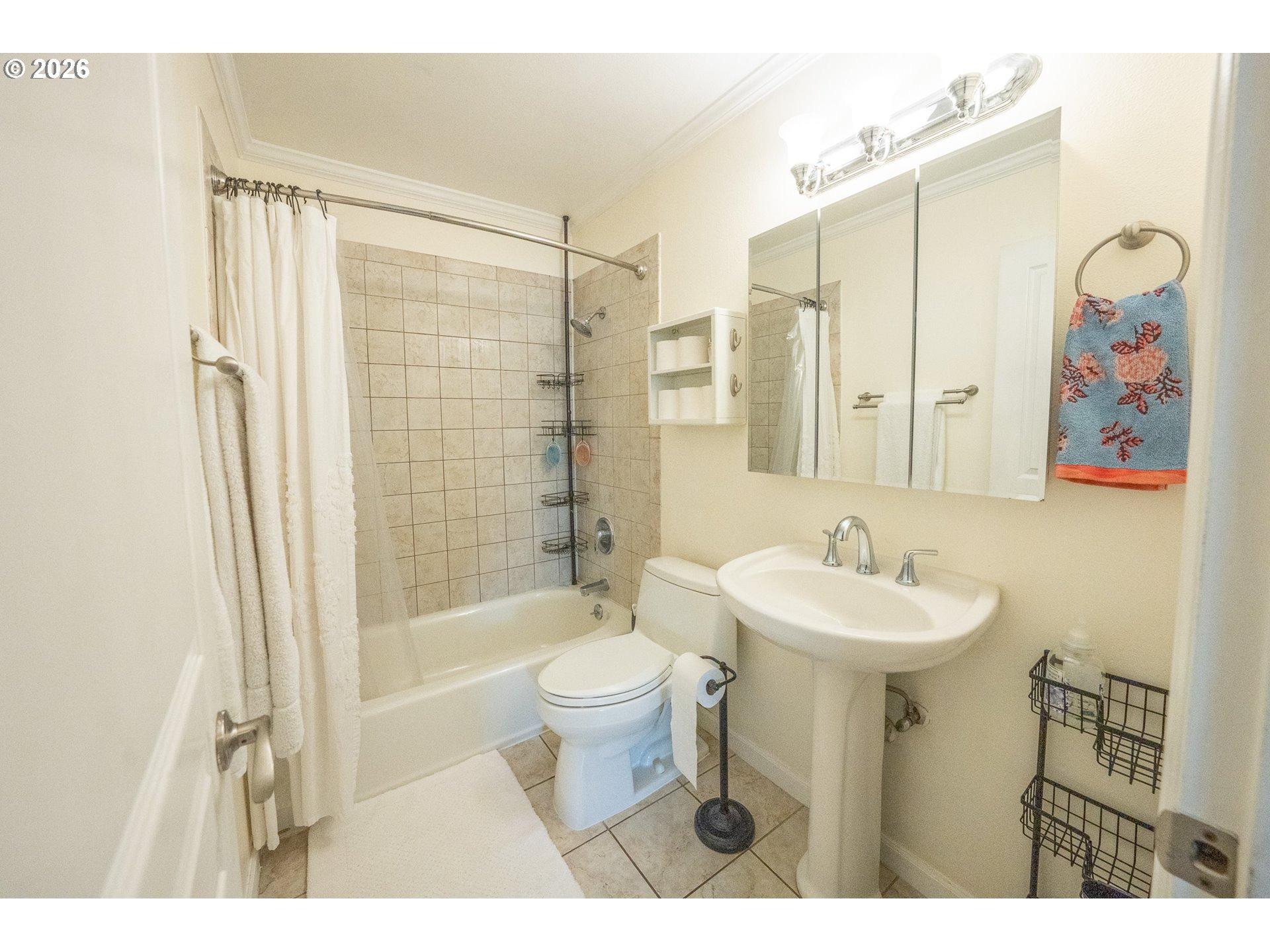 Se Hawthorne Blvd, Portland, OR 97214