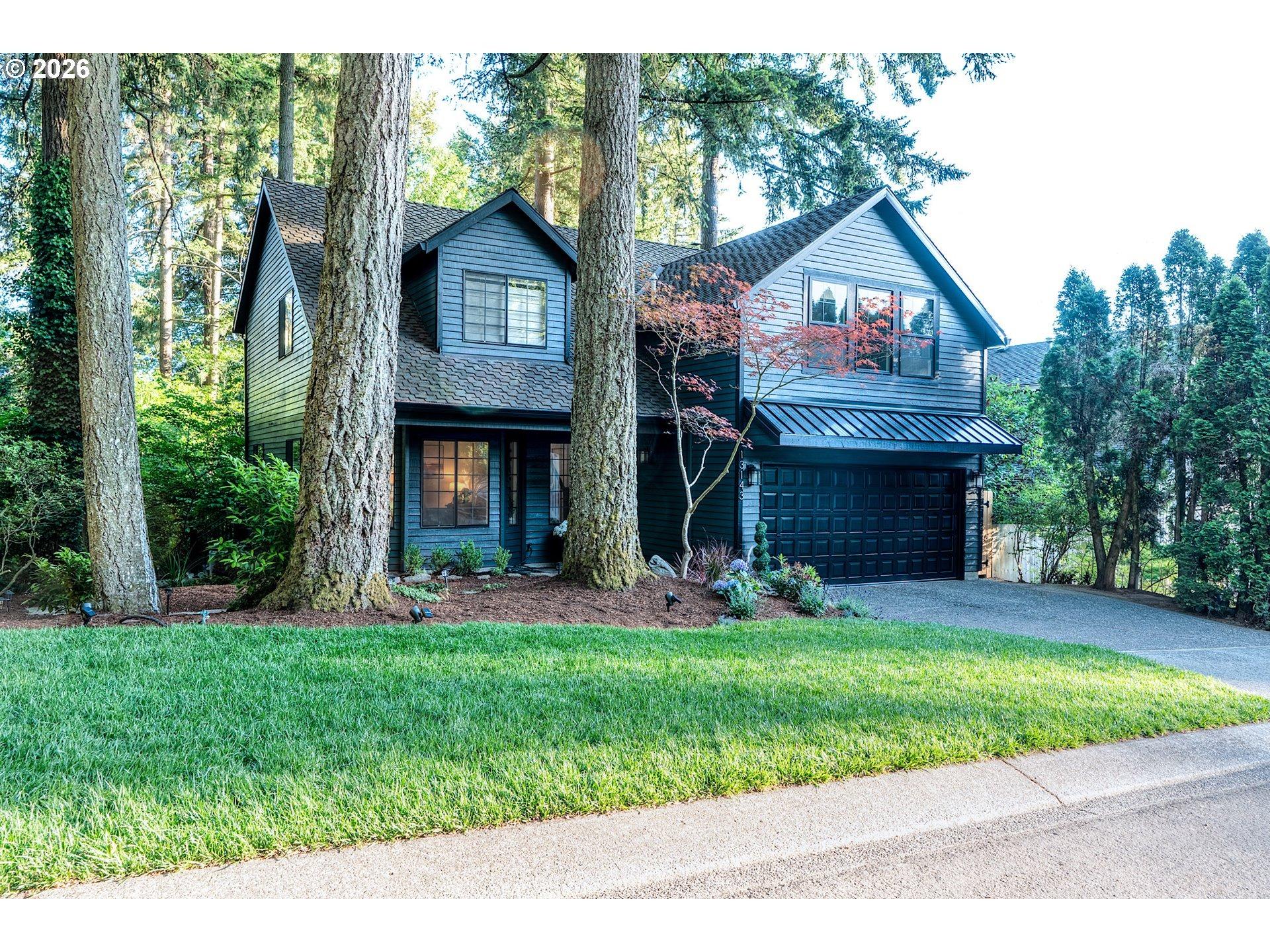 Vermeer Dr, Lake Oswego, OR 97035