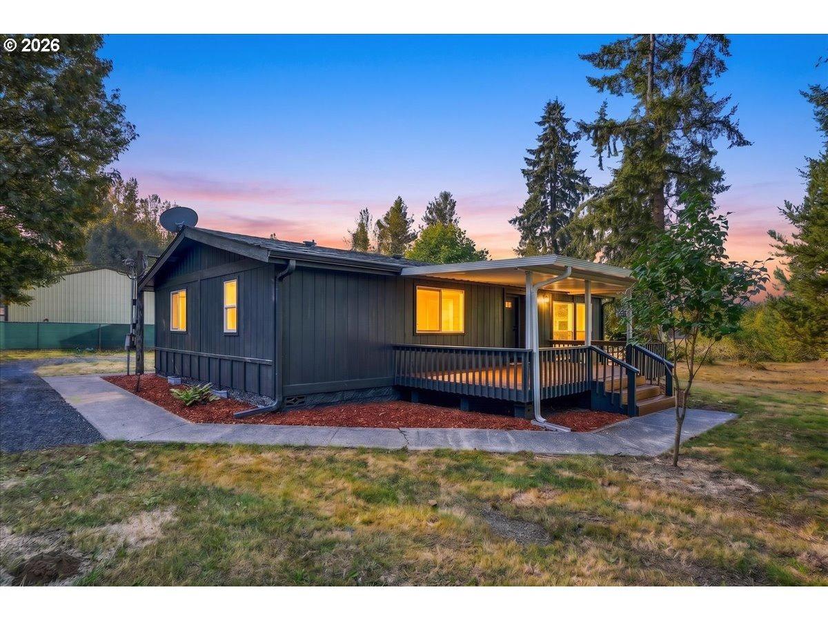 Burma Rd, Castle Rock, WA 98611