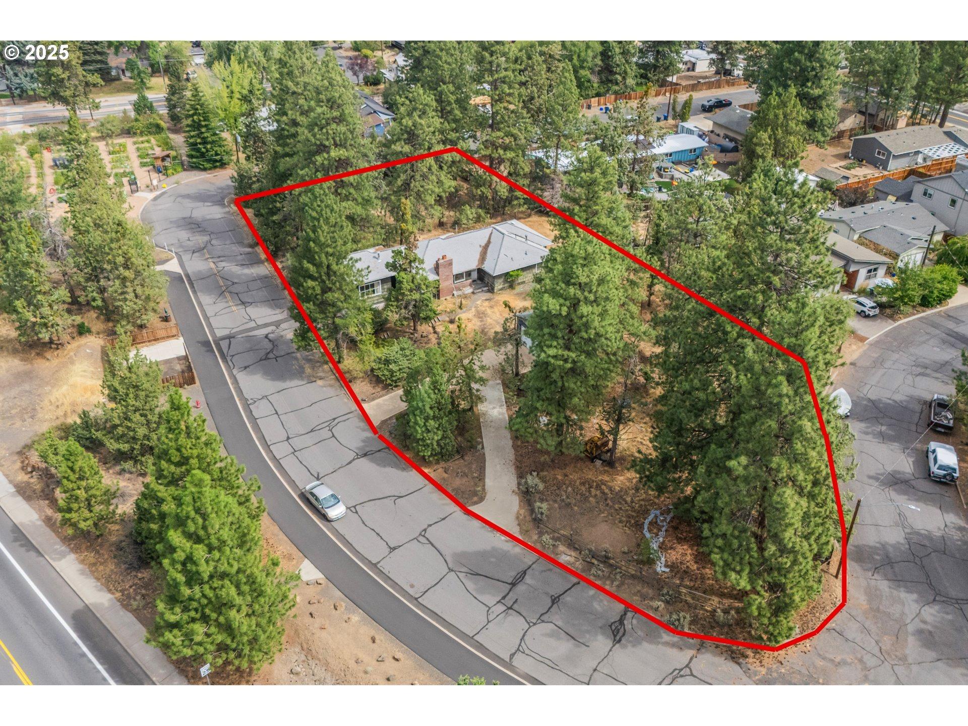 Ne 9th St, Bend, OR 97701
