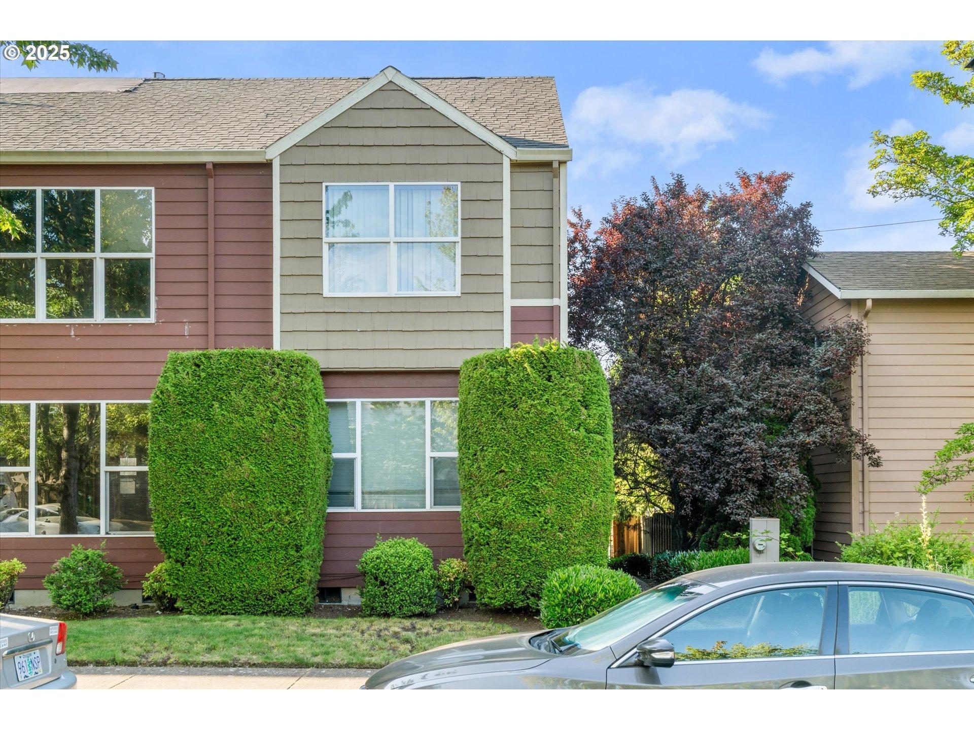 Ne Beech St, Portland, OR 97230