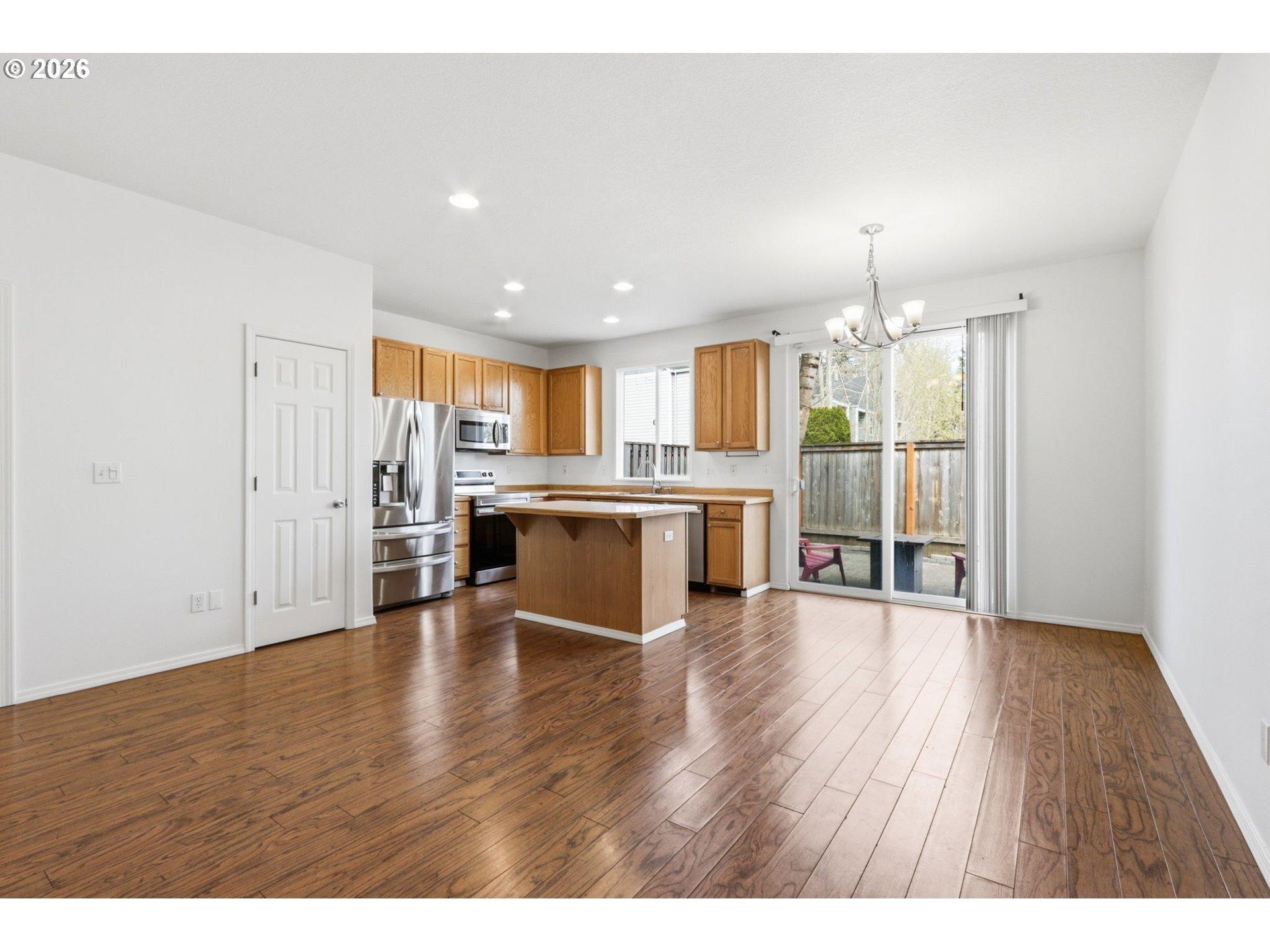 Sw Cascade Dr, Beaverton, OR 97003