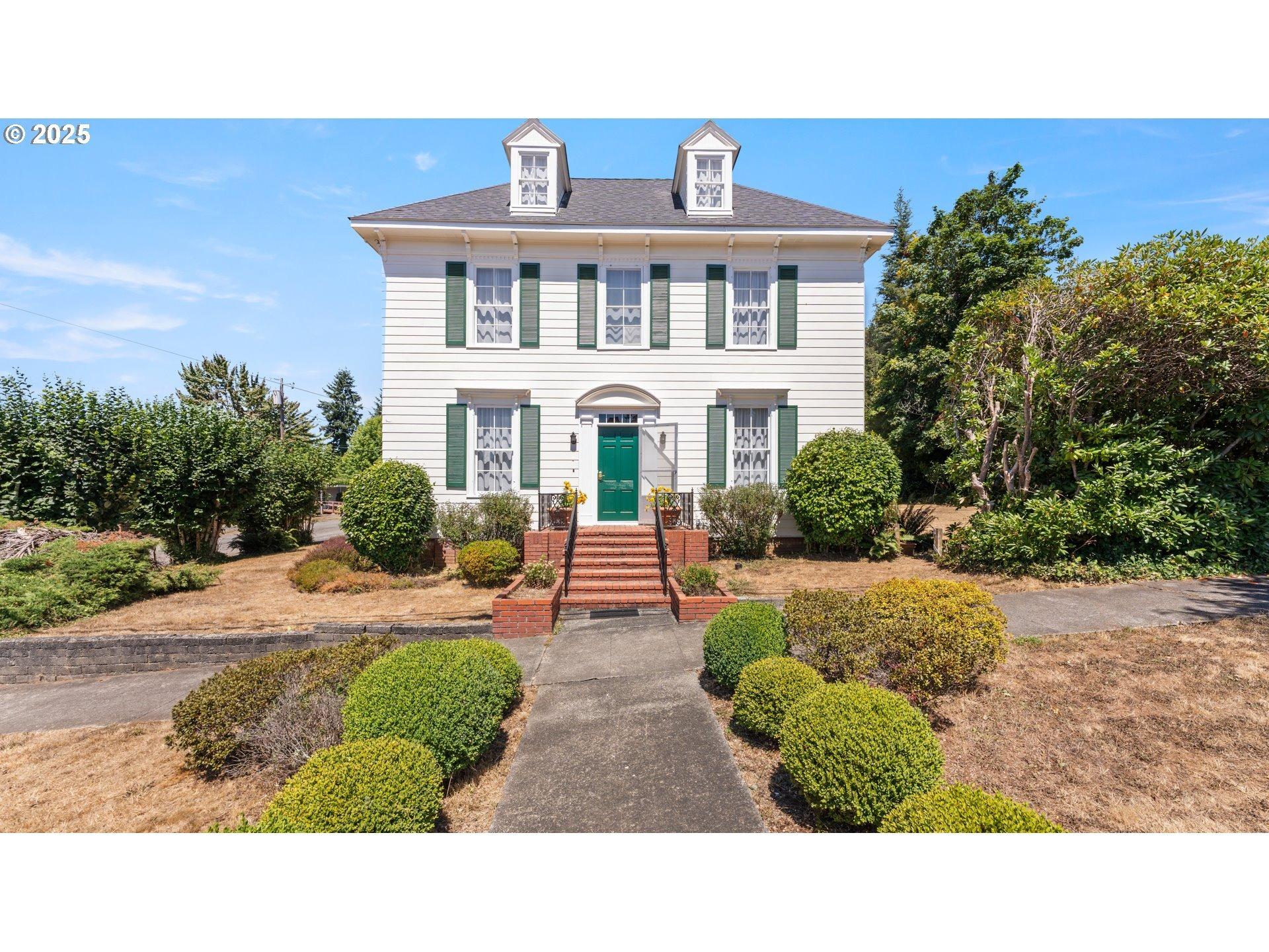 E 2nd St, Coquille, OR 97423