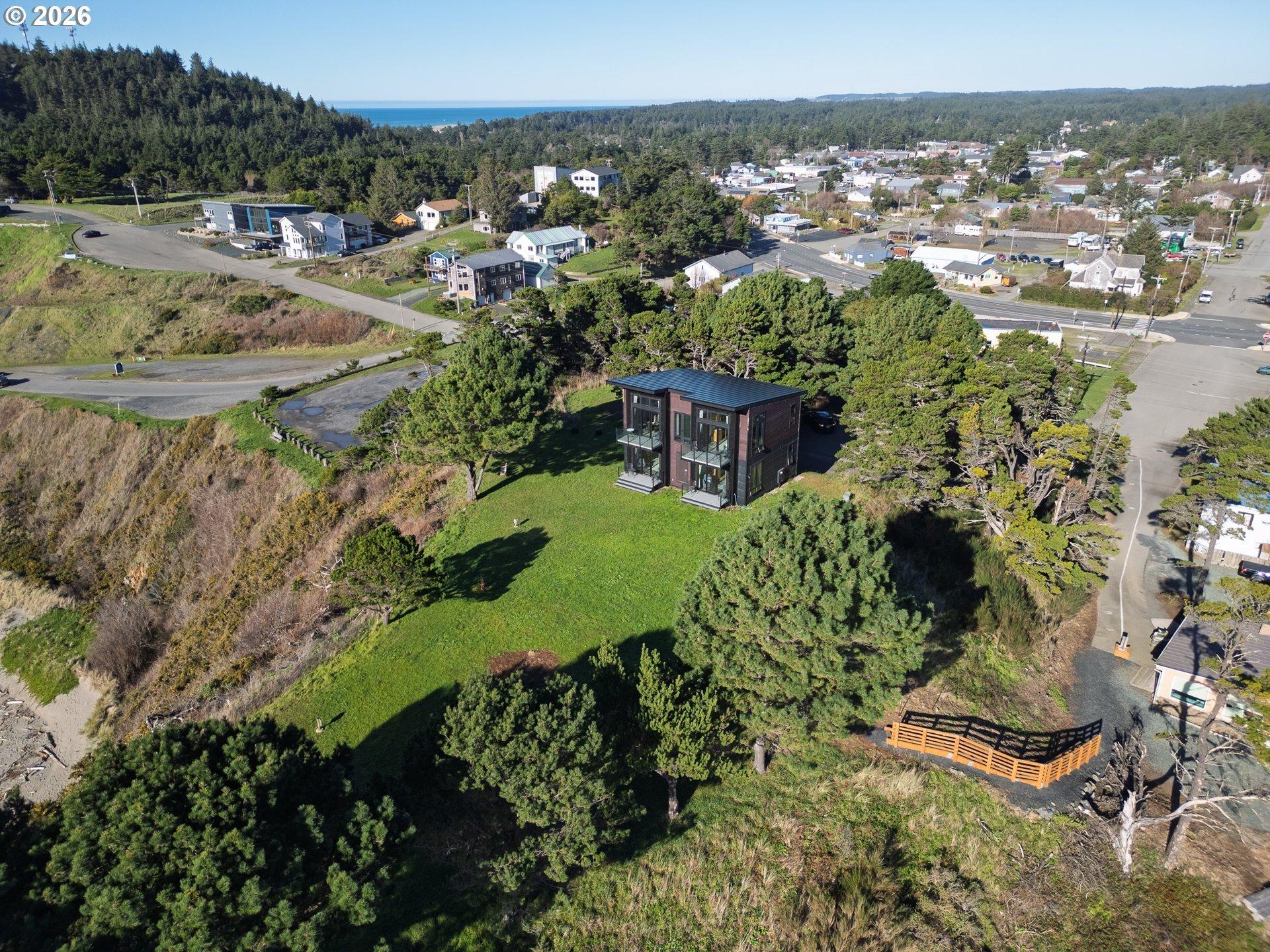 Jackson St, Port Orford, OR 97465