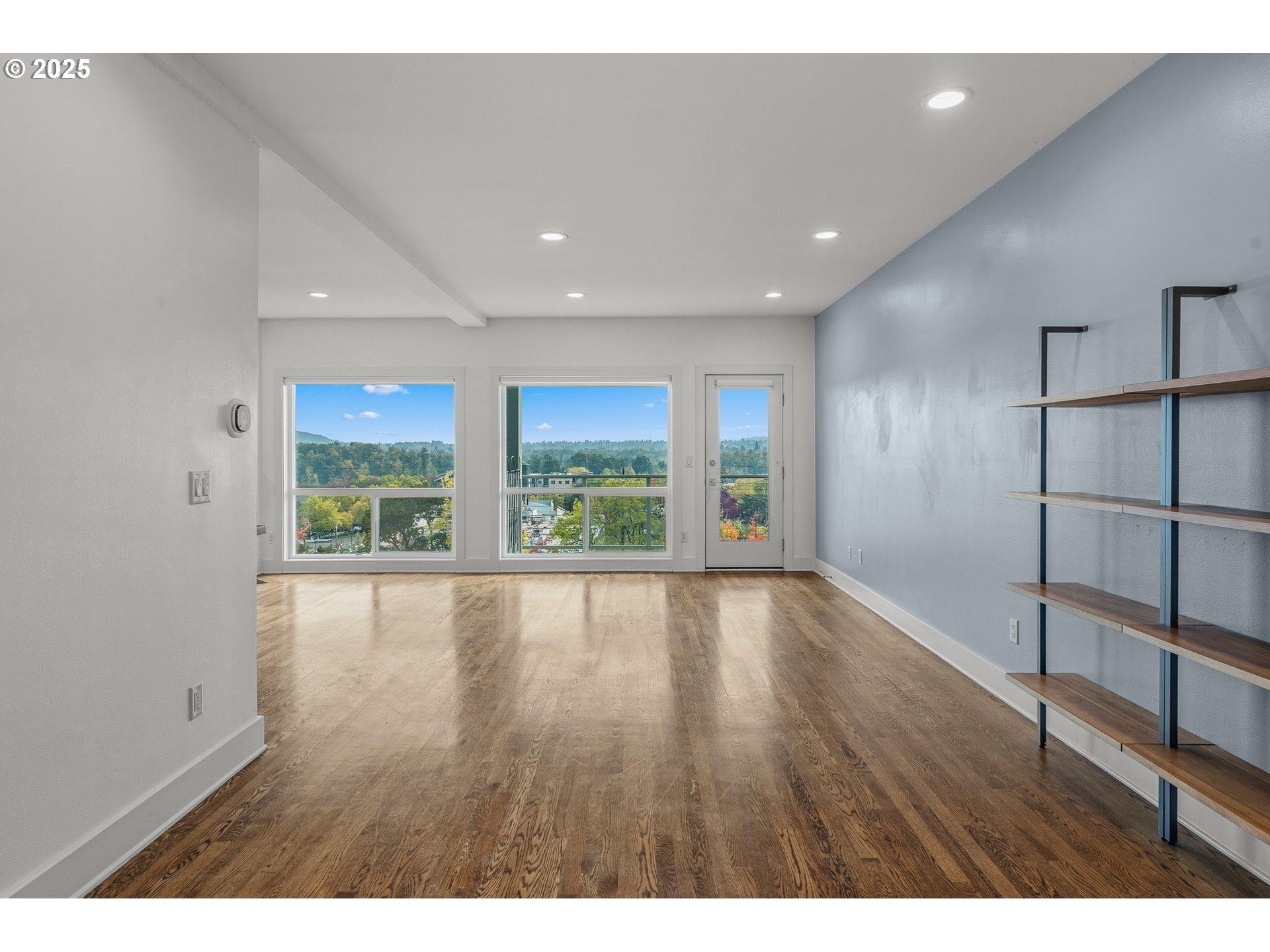 Sw View Point Ter, Portland, OR 97239