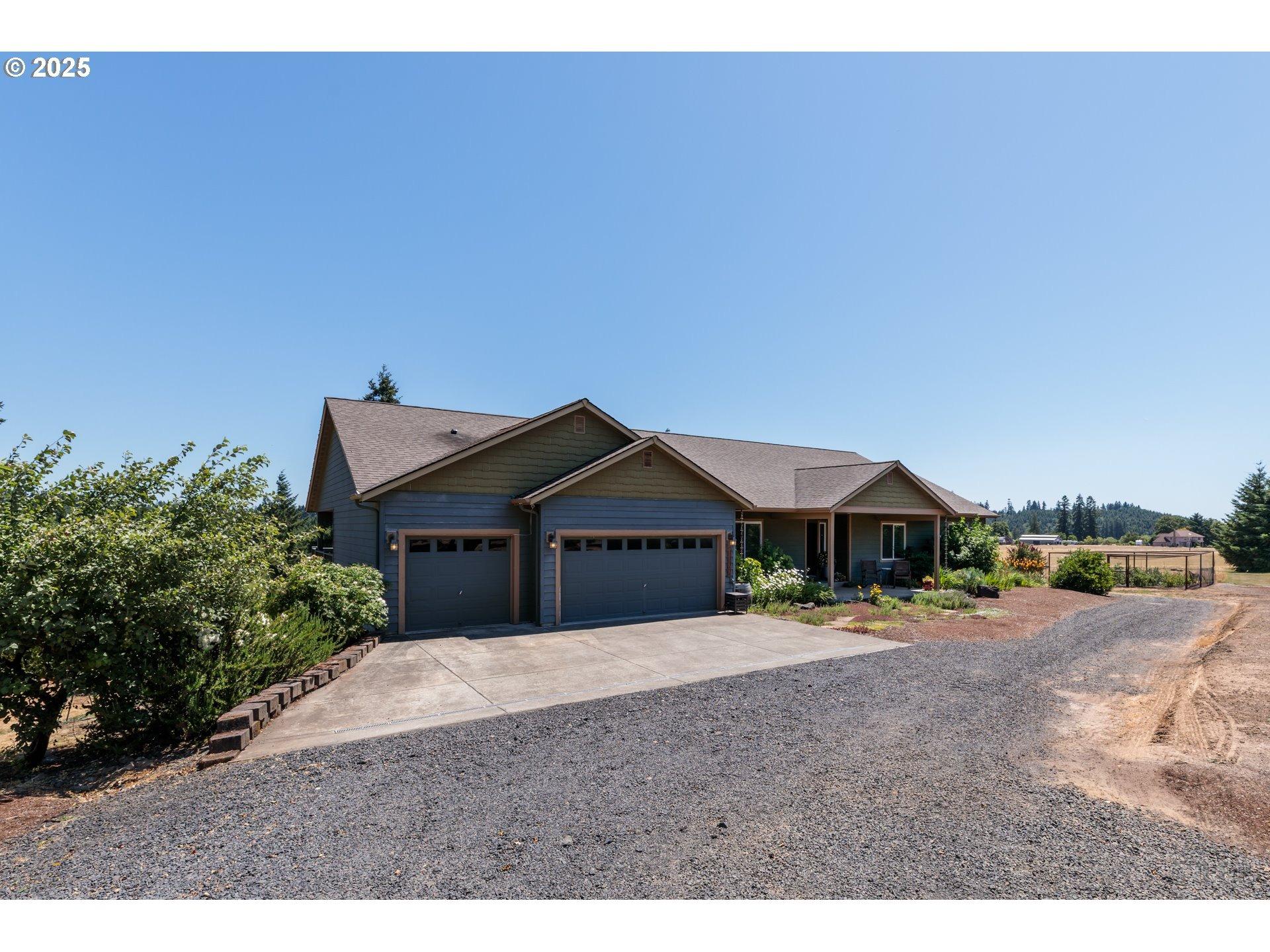 Freds Row Ln, Saint Helens, OR 97051