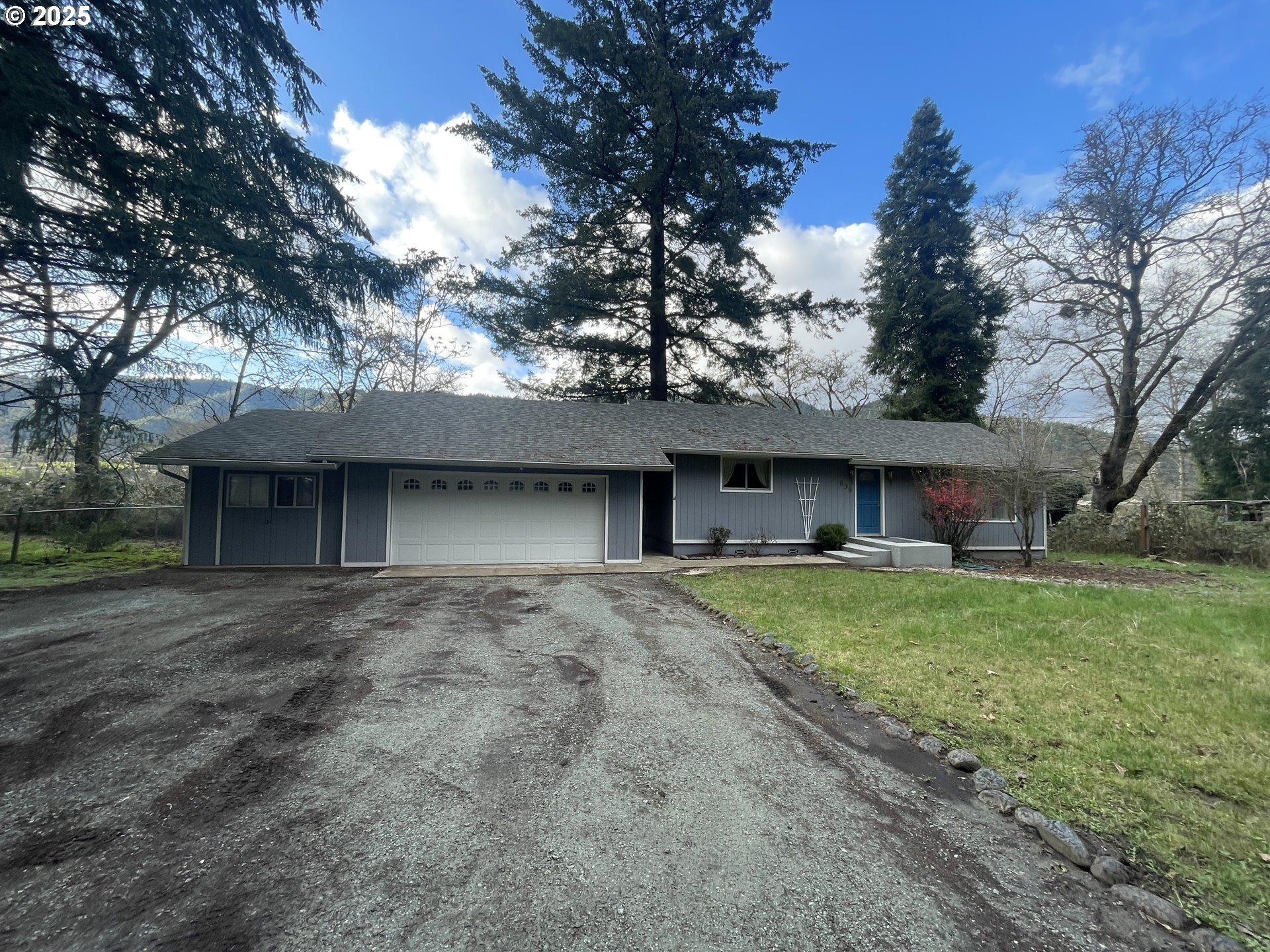 N Old Pacific Hwy, Myrtle Creek, OR 97457