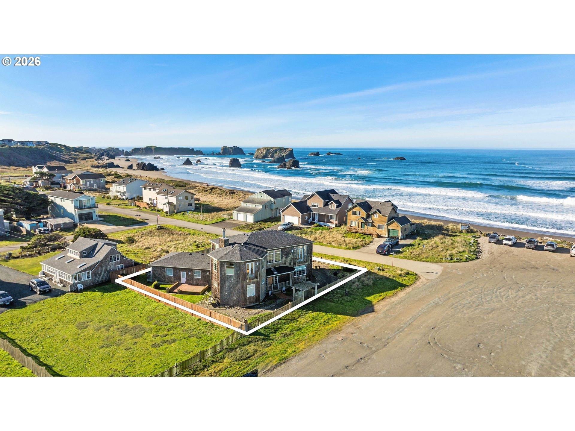 Madison Ave Sw, Bandon, OR 97411