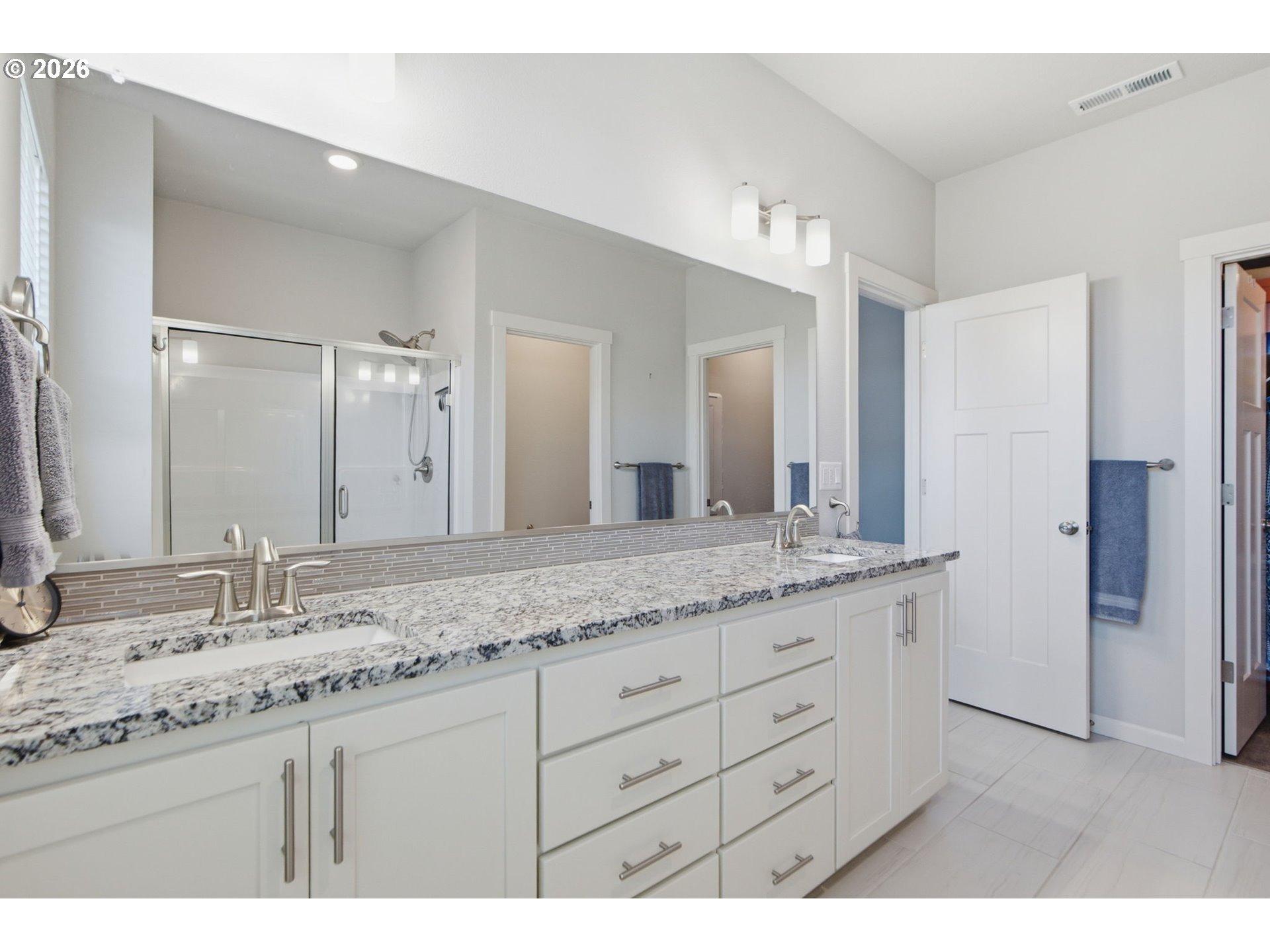 N Ivy St, Canby, OR 97013