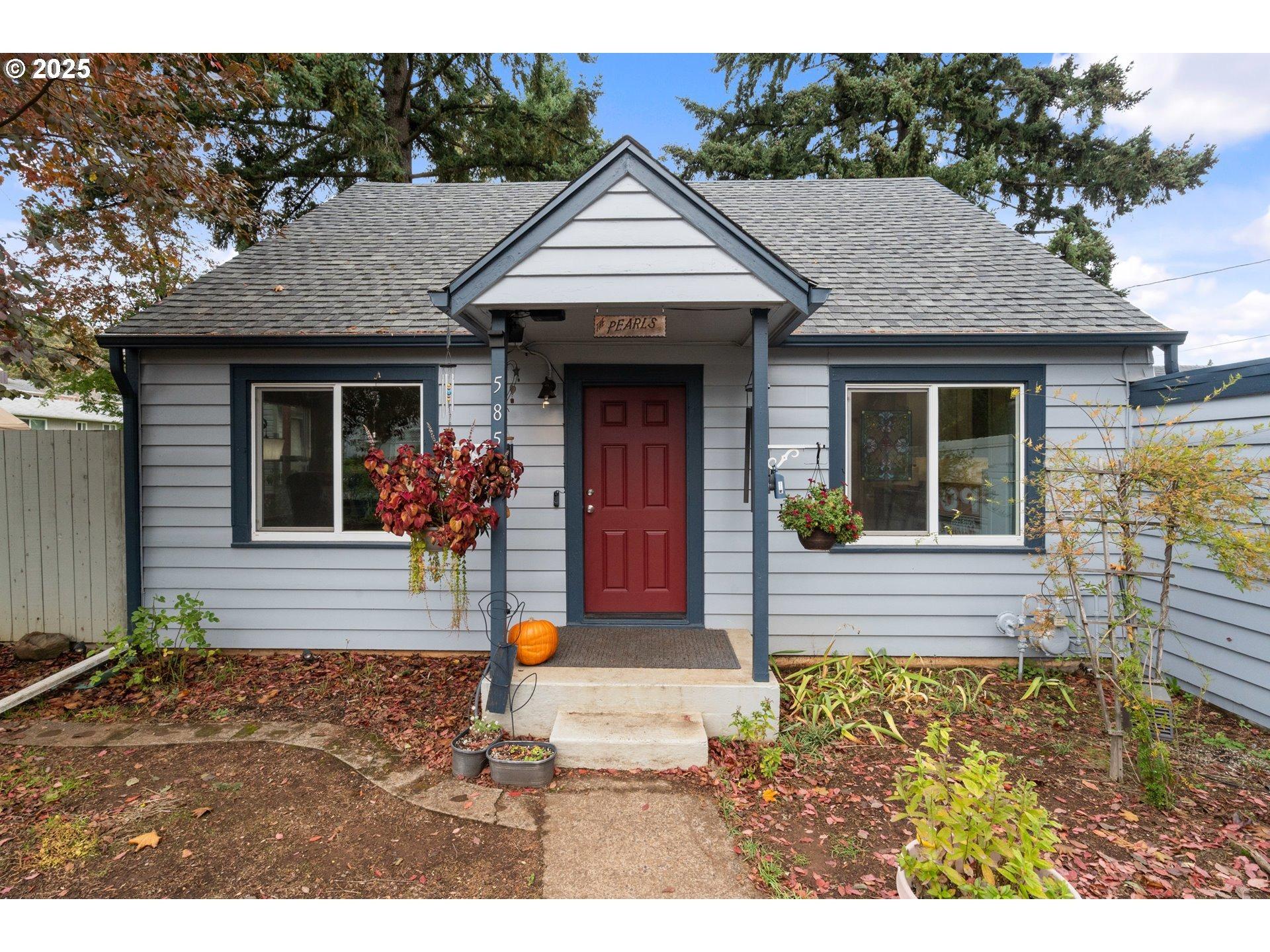 Madrona Ave S, Salem, OR 97302