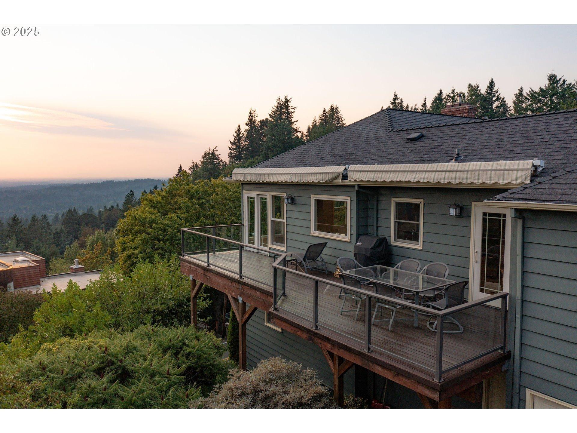 Sw Donner Way Ct, Portland, OR 97239