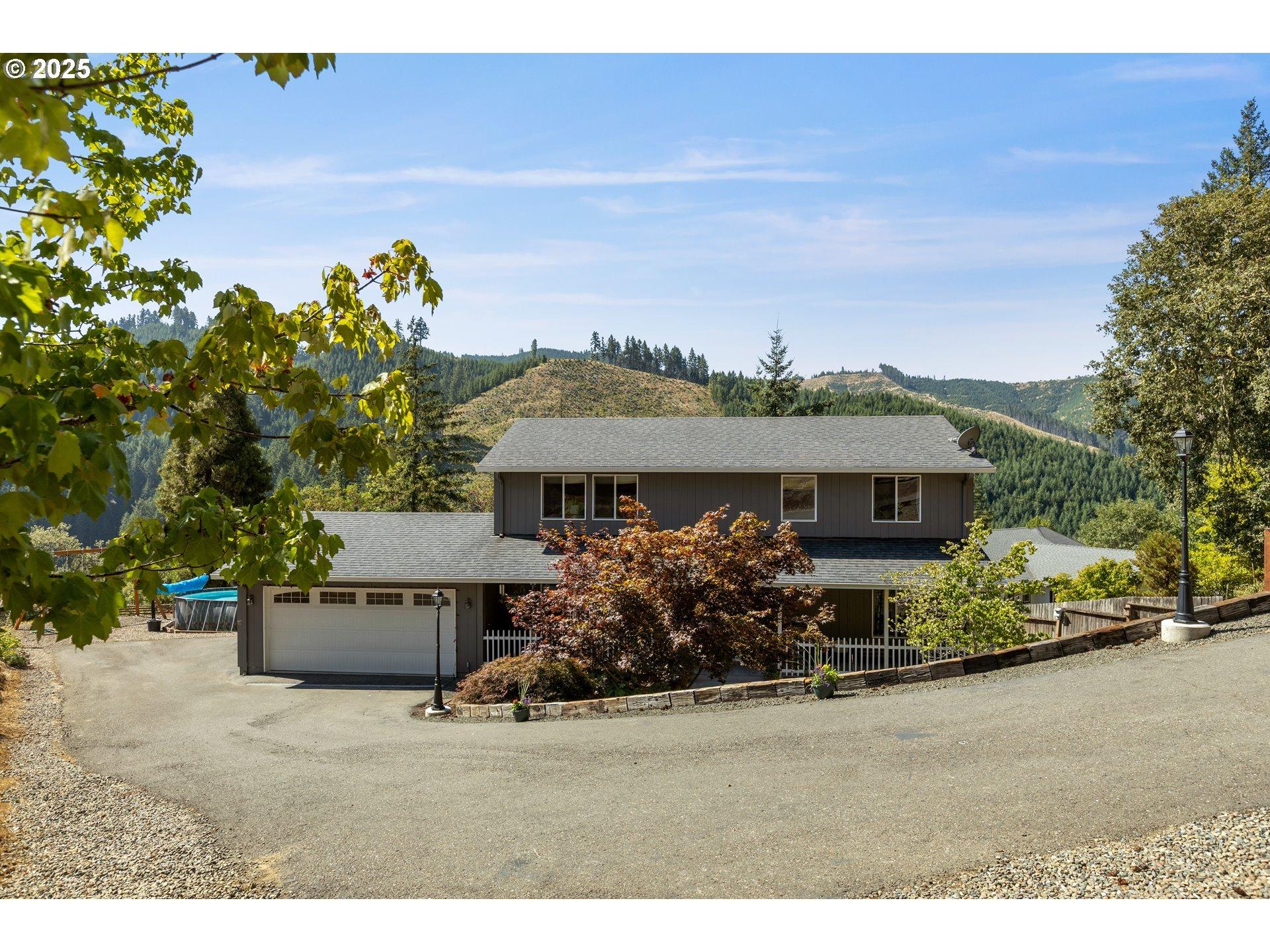 Lake View Dr, Sutherlin, OR 97479