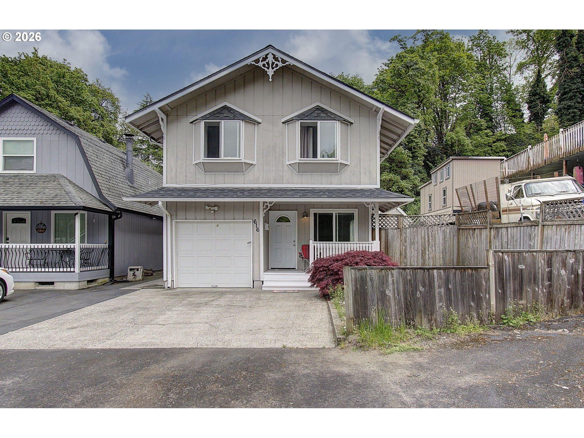 N 4th Ave, Kelso, WA 98626