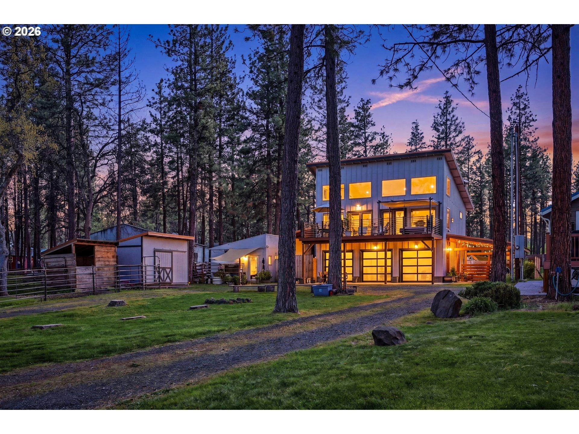 S Lakewood Rd, Tygh Valley, OR 97063