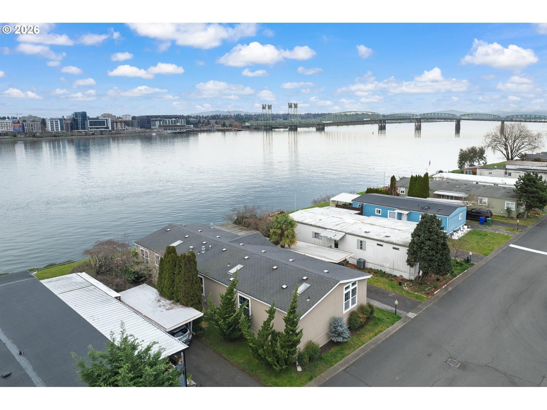 N Hayden Island Dr, Portland, OR 97217