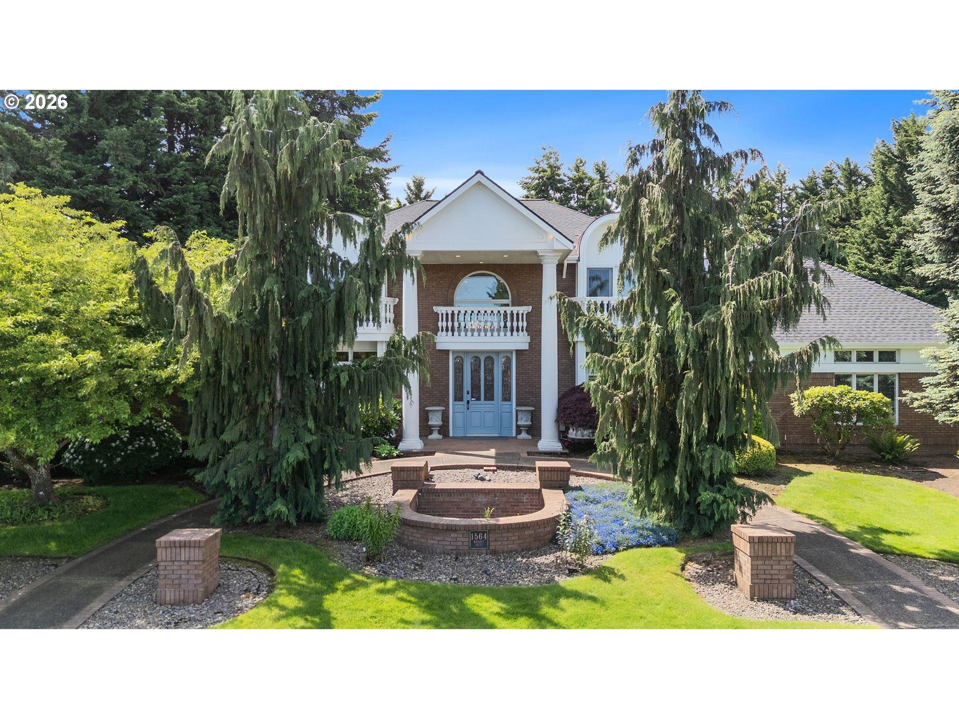 Regency Dr, Eugene, OR 97401