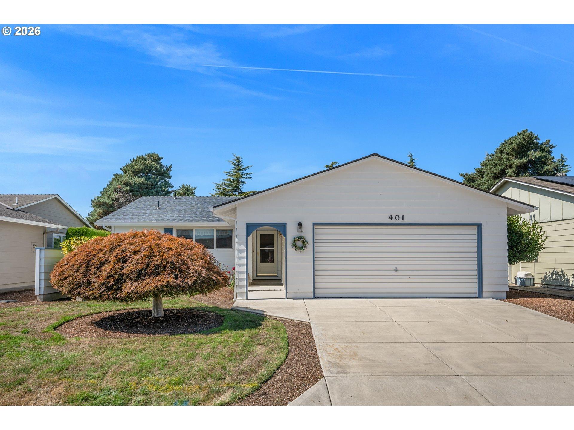 S Cascade Dr, Woodburn, OR 97071