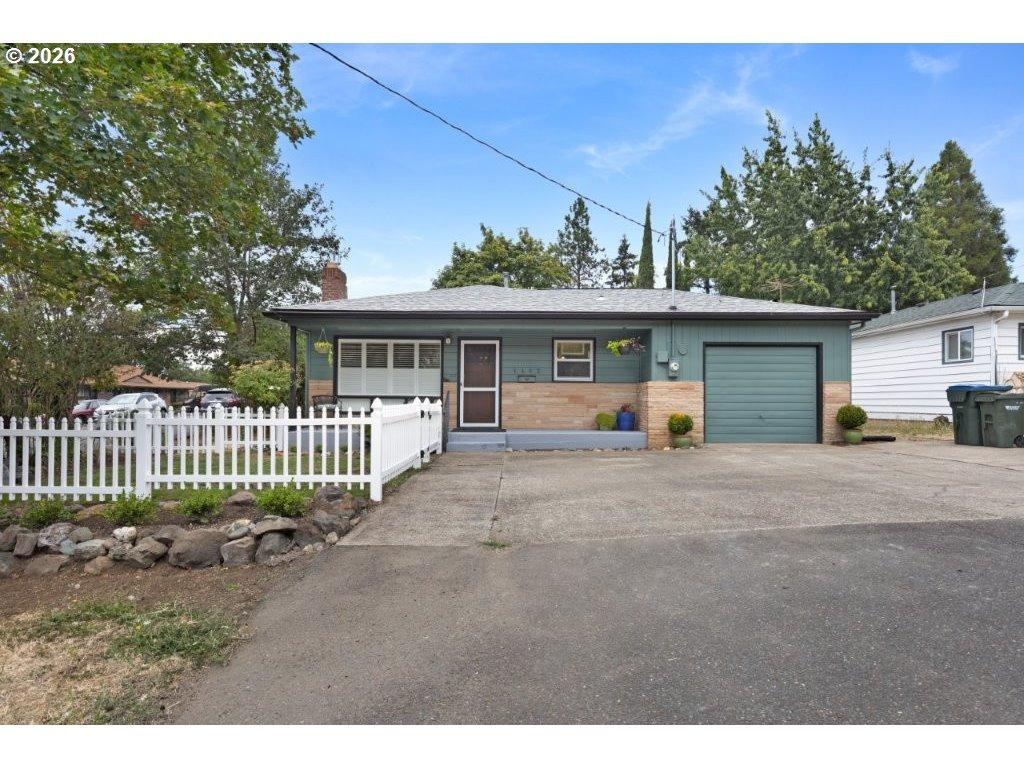 Se Court Ave, Roseburg, OR 97470