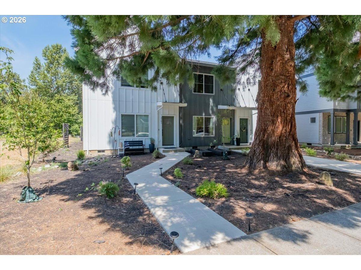 Village Center Dr Se, Salem, OR 97302