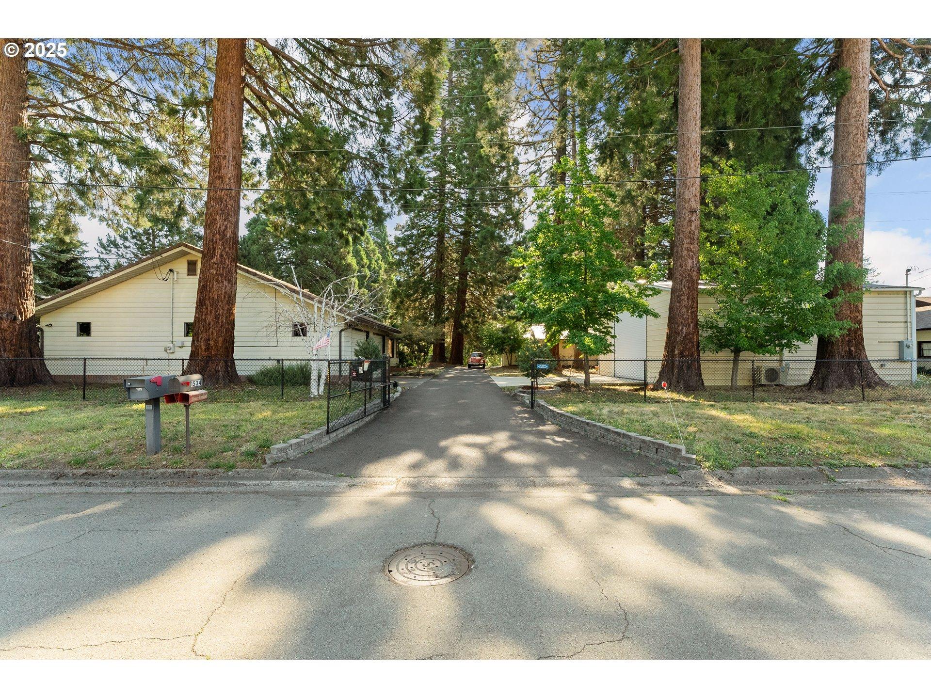 Kendall St, Roseburg, OR 97471