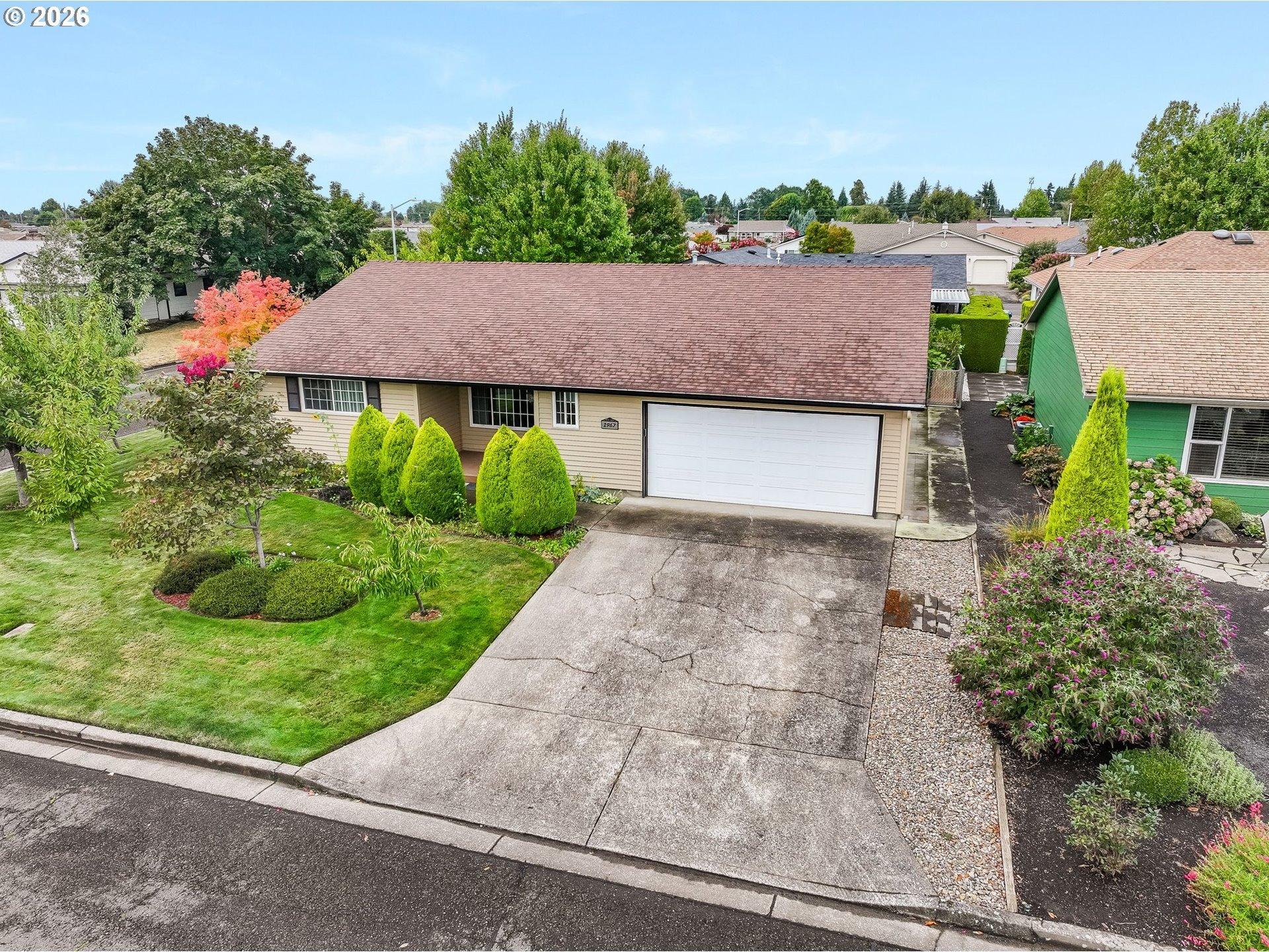 Astor Way, Woodburn, OR 97071