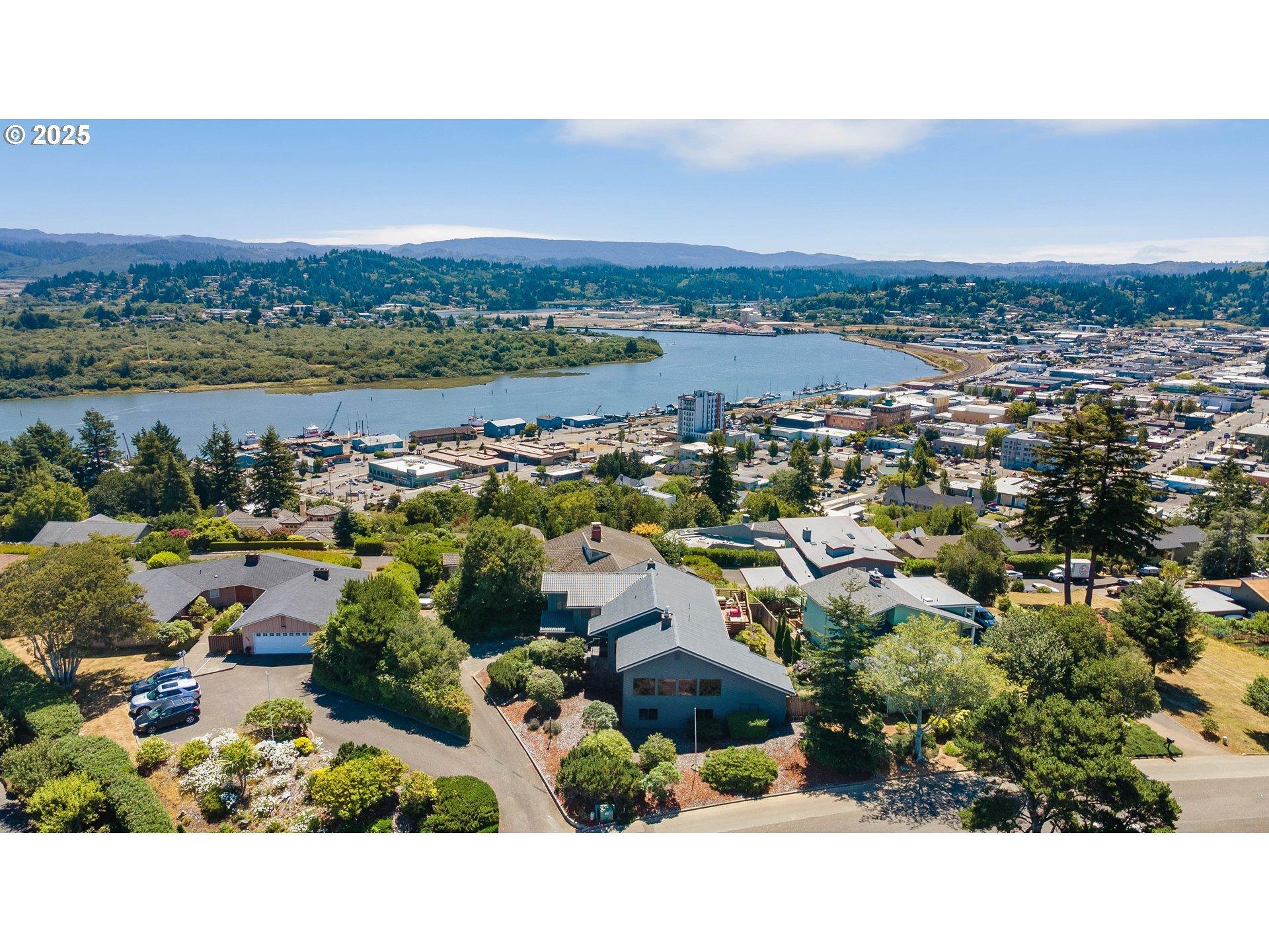 Signal Way, Coos Bay, OR 97420