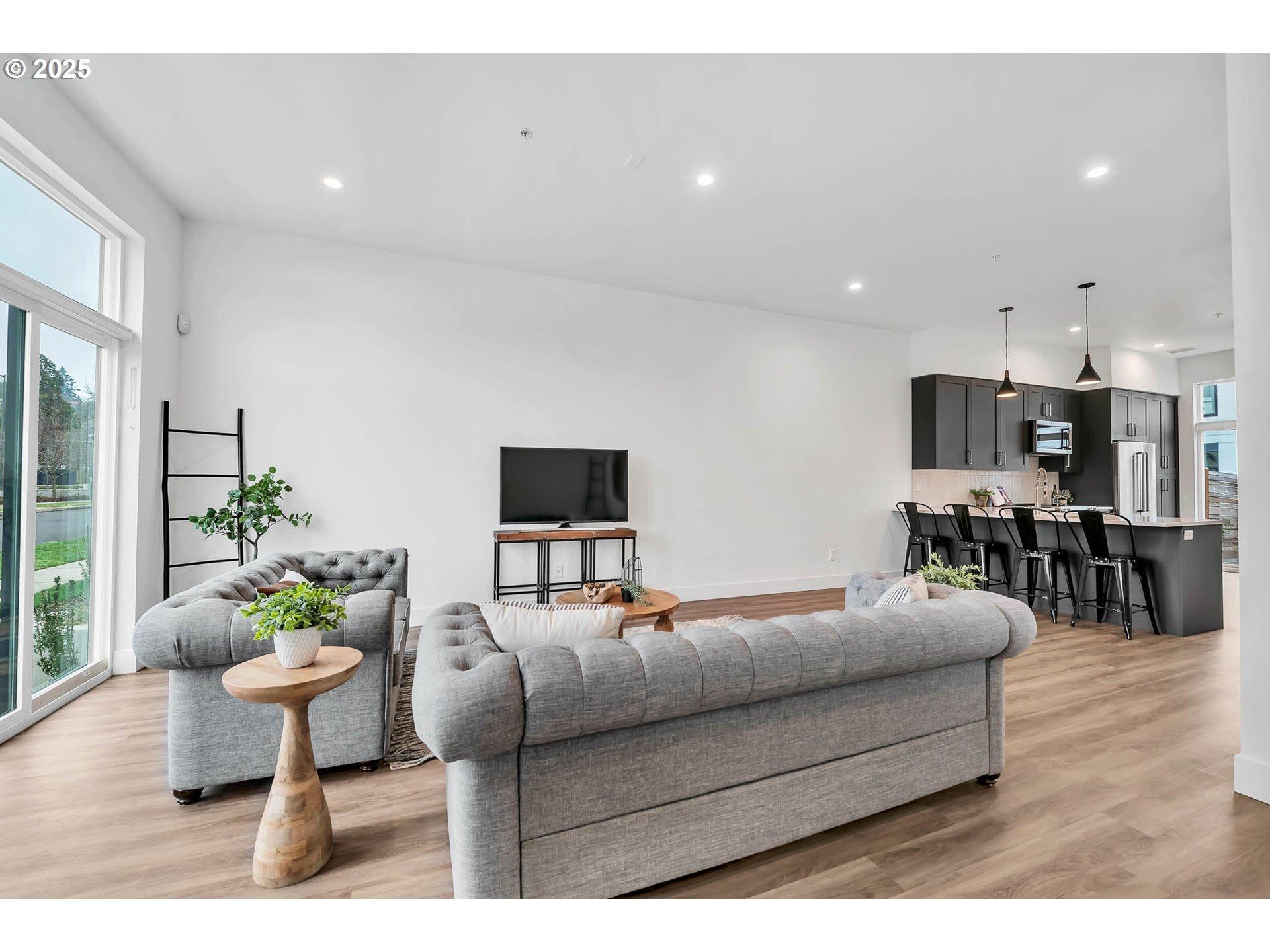 E 20th Ave, Eugene, OR 97405