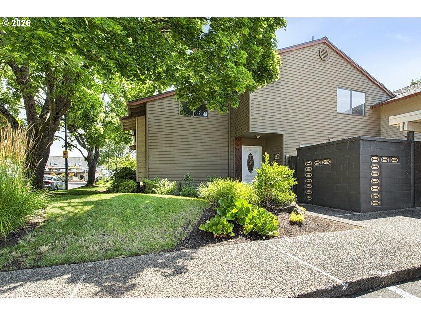 N Hayden Bay Dr, Portland, OR 97217