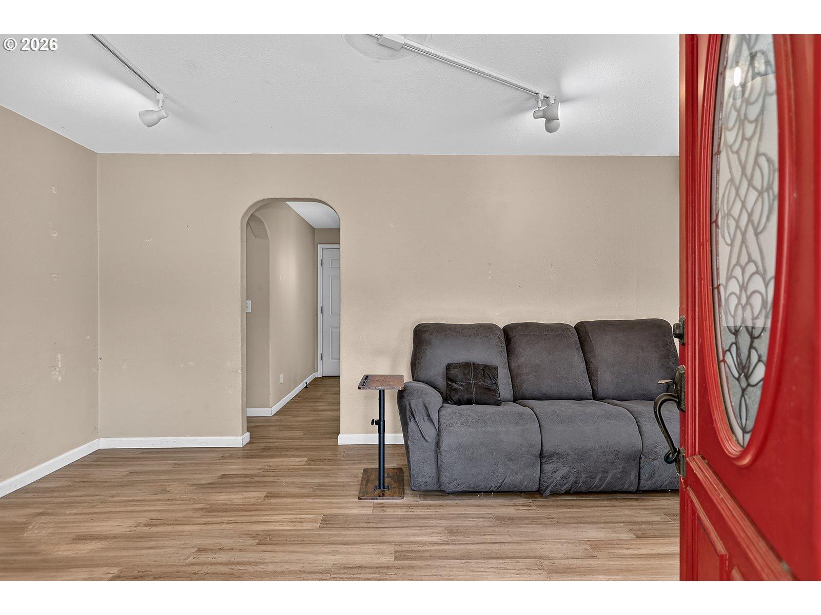 W 9th Pl, The Dalles, OR 97058