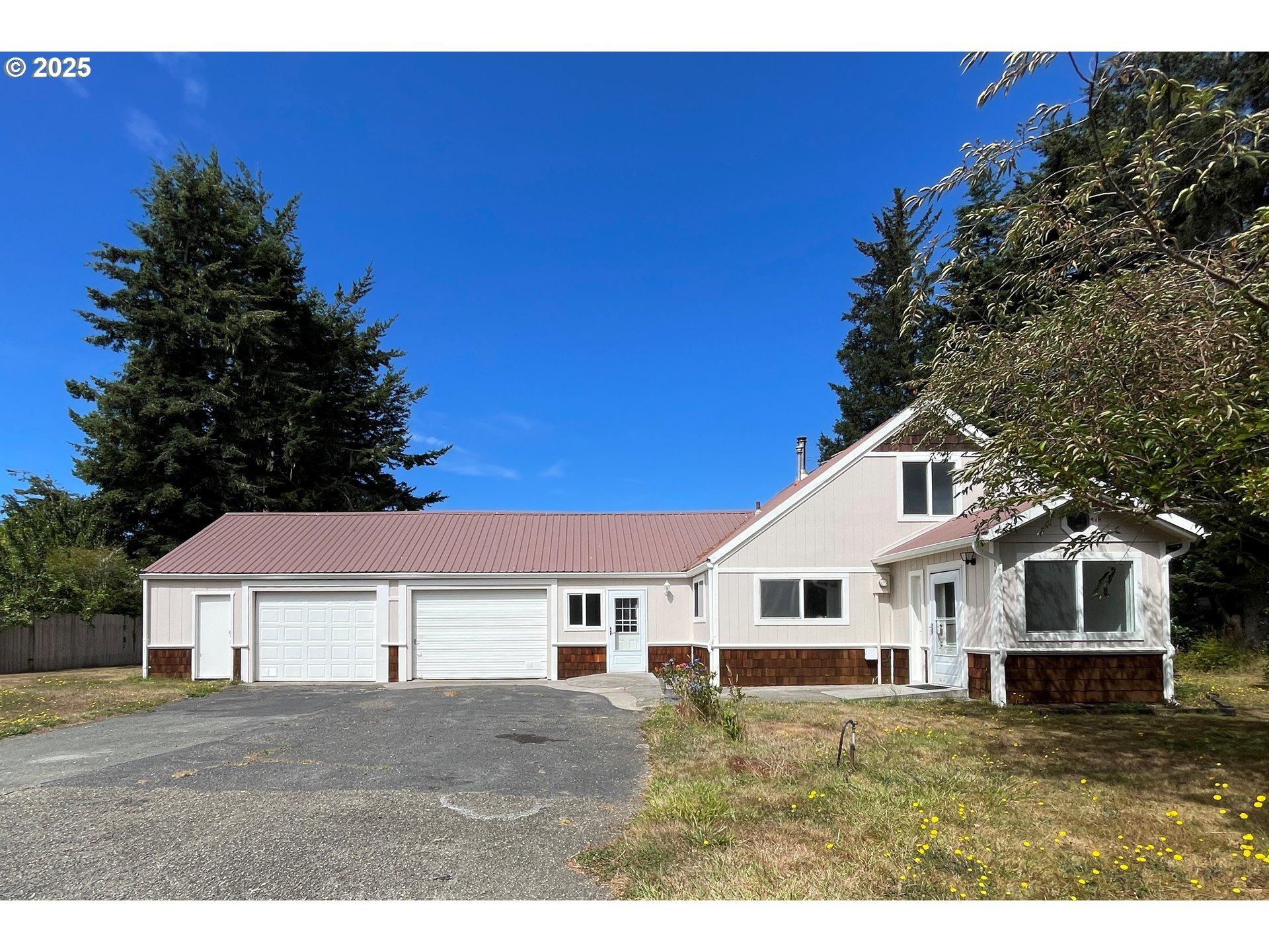 Michigan Ave Ne, Bandon, OR 97411