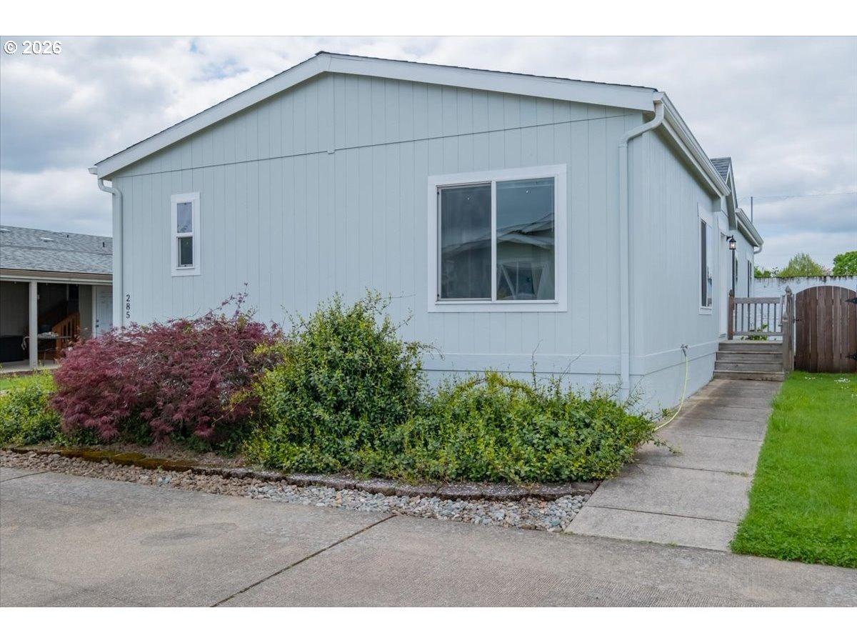 Market St, Lebanon, OR 97355