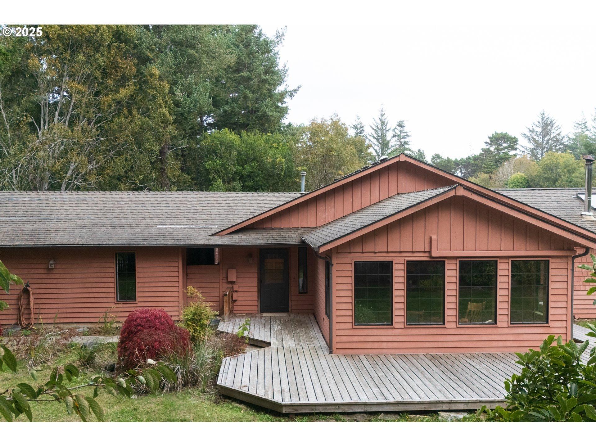 Michigan Ave Ne, Bandon, OR 97411