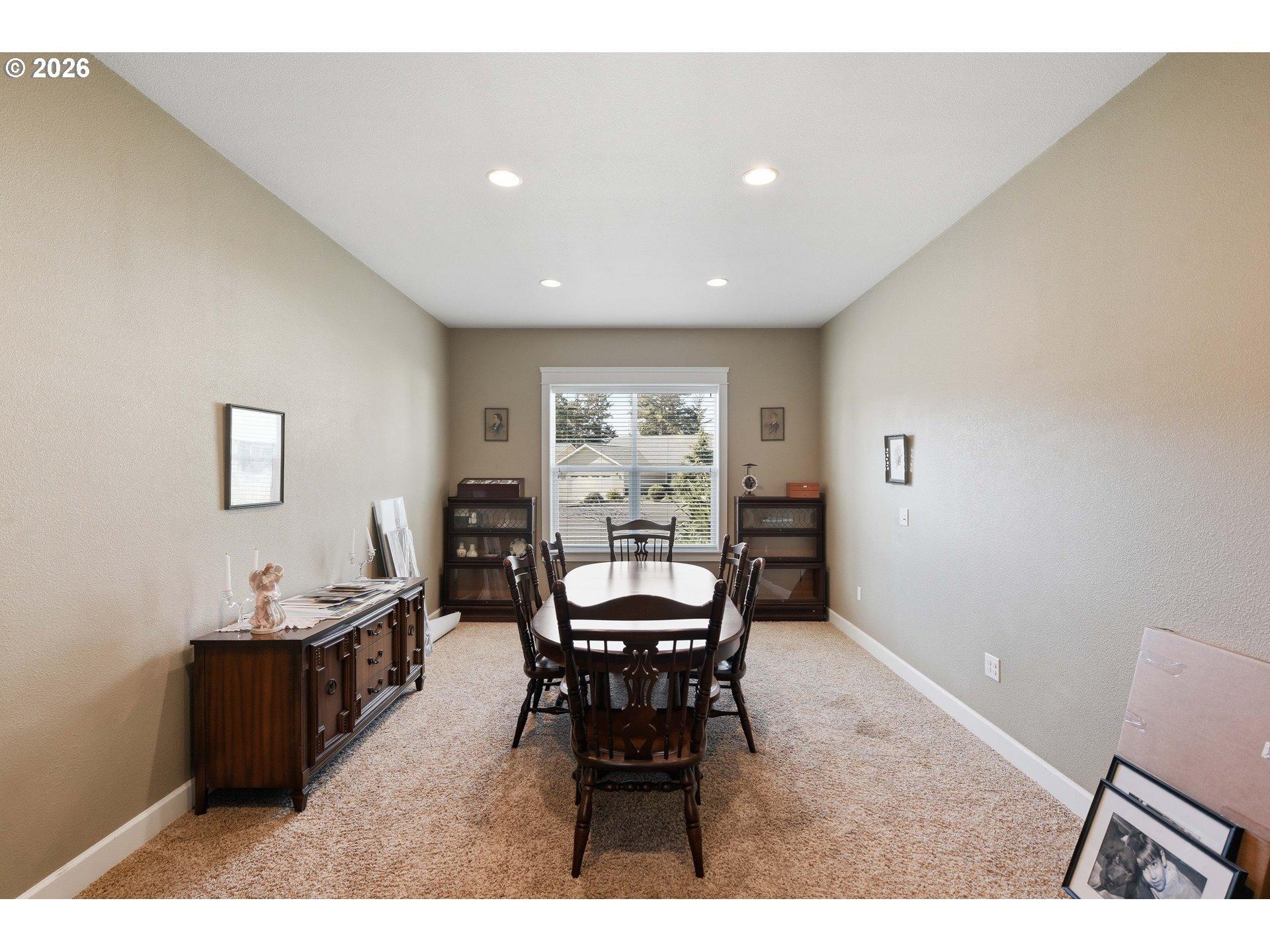 Holloway Mews, Coos Bay, OR 97420